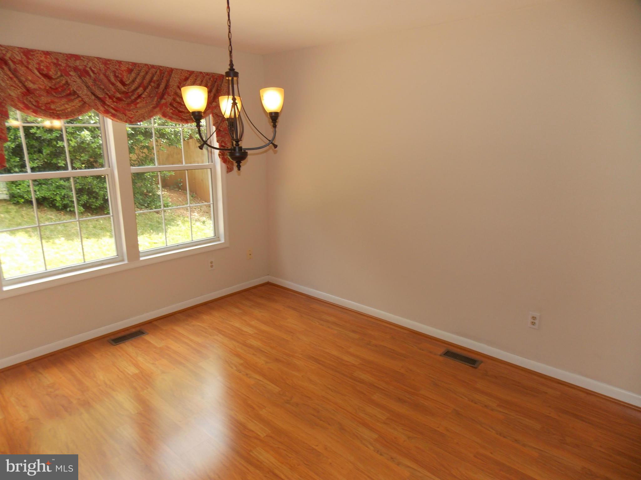 CHESTNUT TURN - Residential