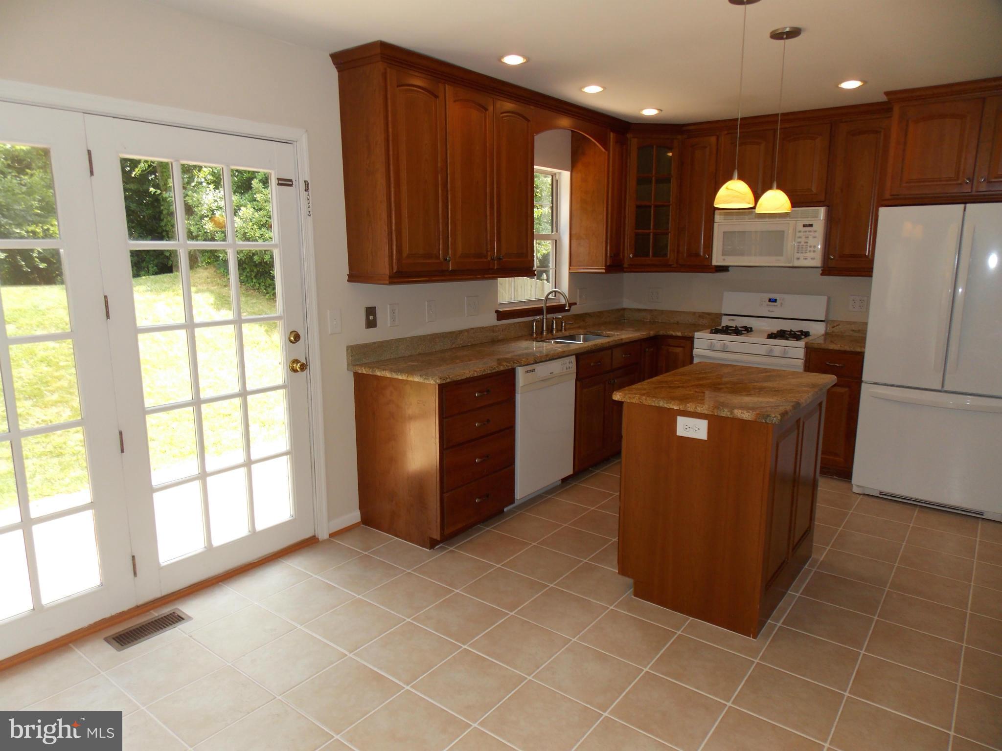 CHESTNUT TURN - Residential