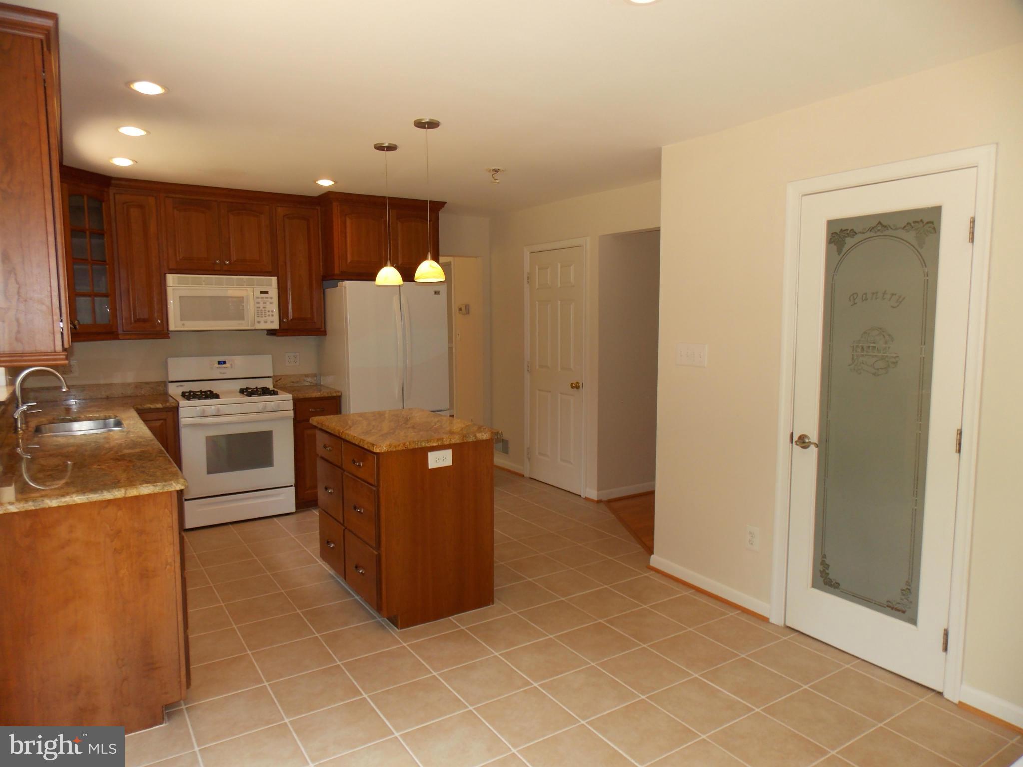 CHESTNUT TURN - Residential