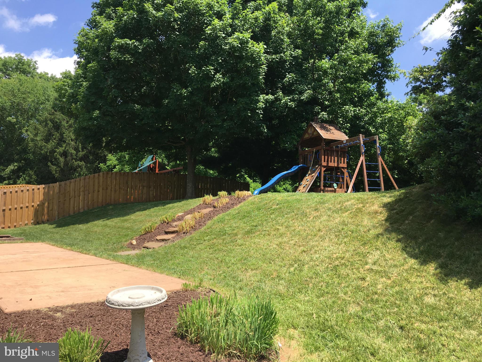 CHESTNUT TURN - Residential