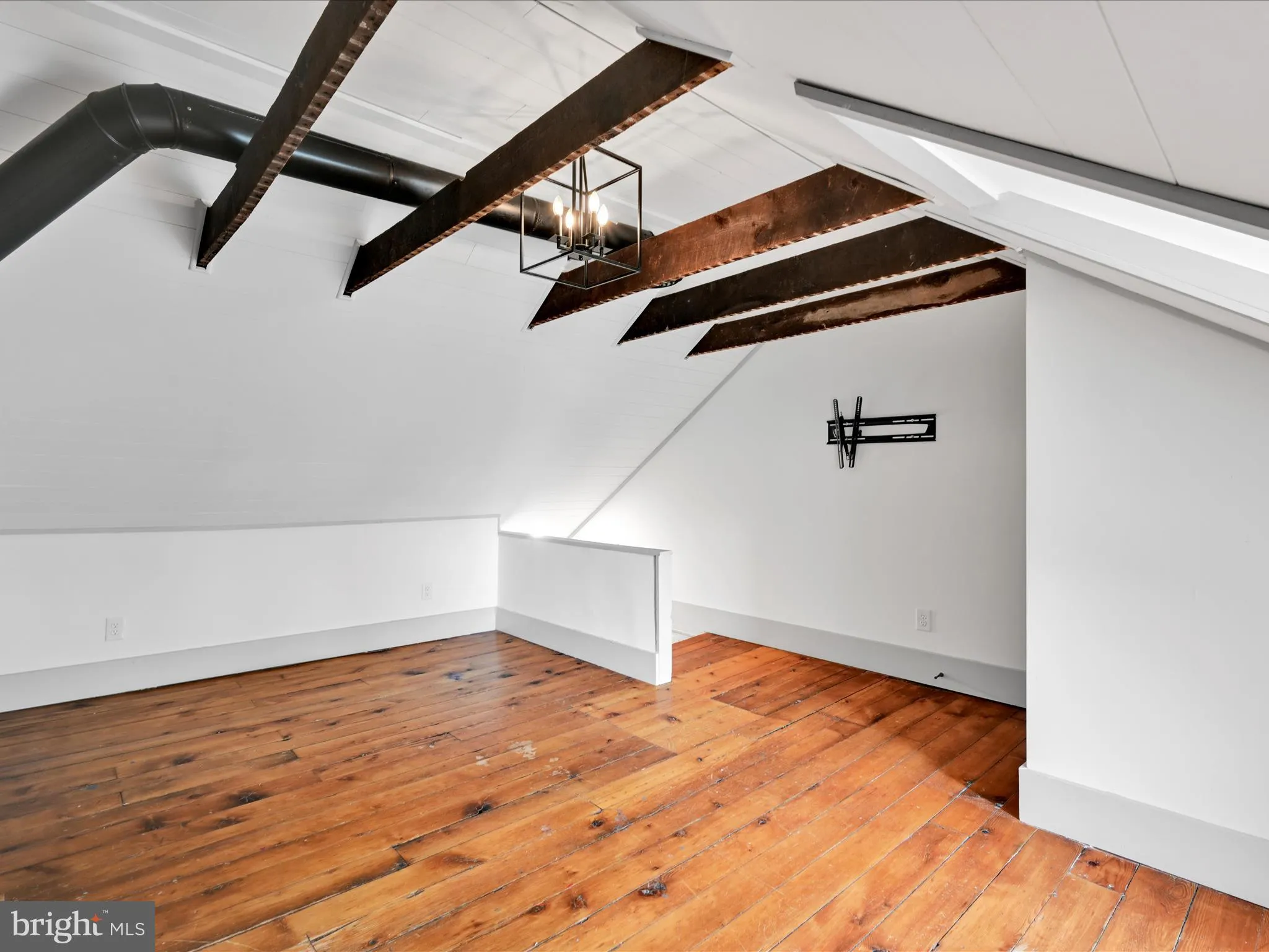 Lancaster, Pennsylvania 17603, United States, 3 Bedrooms Bedrooms, ,2 BathroomsBathrooms,Residential,Pending,212963