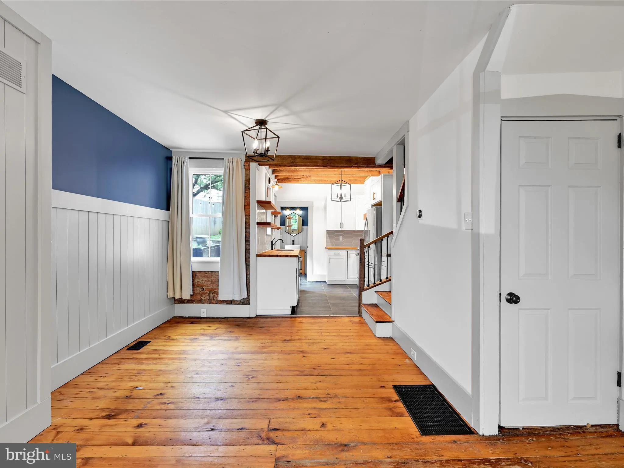 Lancaster, Pennsylvania 17603, United States, 3 Bedrooms Bedrooms, ,2 BathroomsBathrooms,Residential,Pending,212963