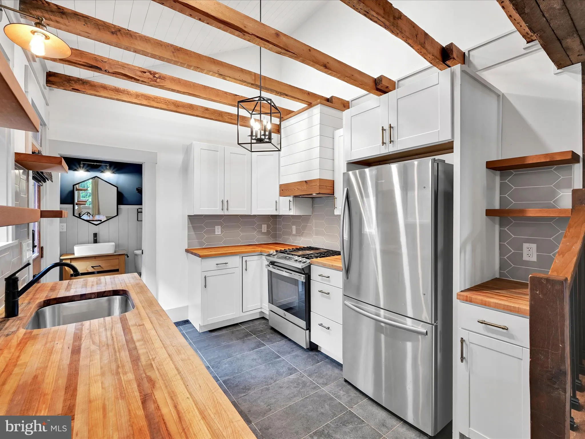 Lancaster, Pennsylvania 17603, United States, 3 Bedrooms Bedrooms, ,2 BathroomsBathrooms,Residential,Pending,212963