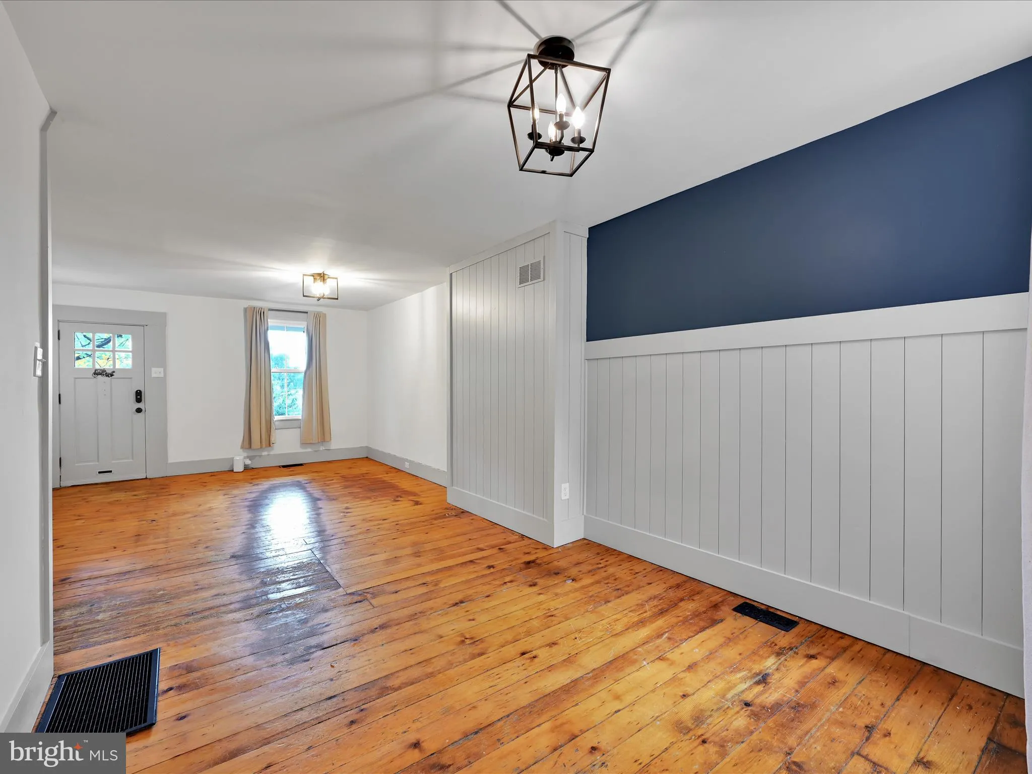 Lancaster, Pennsylvania 17603, United States, 3 Bedrooms Bedrooms, ,2 BathroomsBathrooms,Residential,Pending,212963