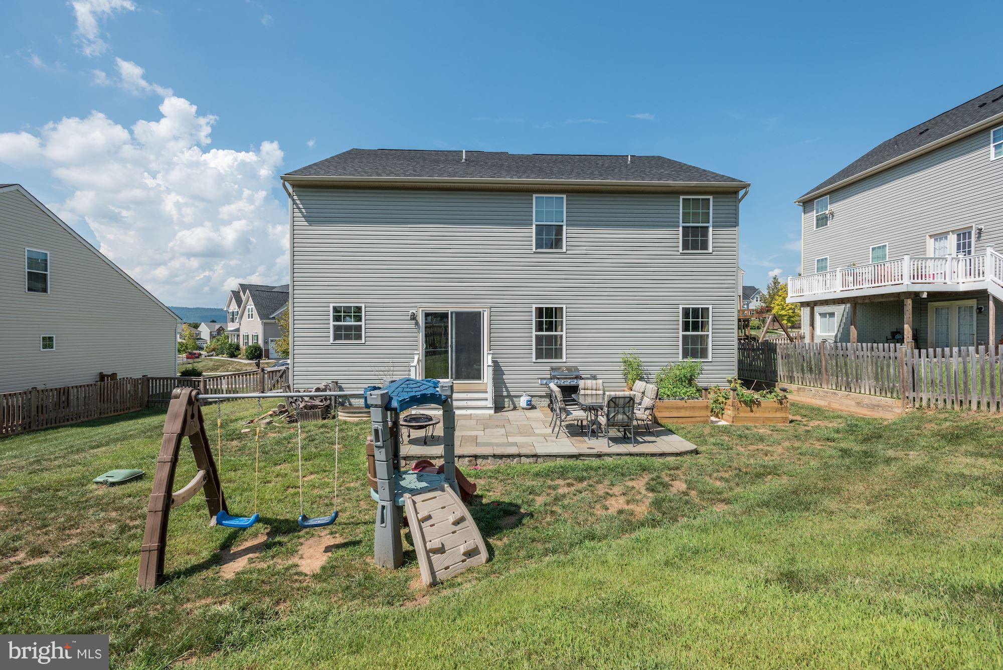 LOVETTSVILLE TOWN CENTER - Residential