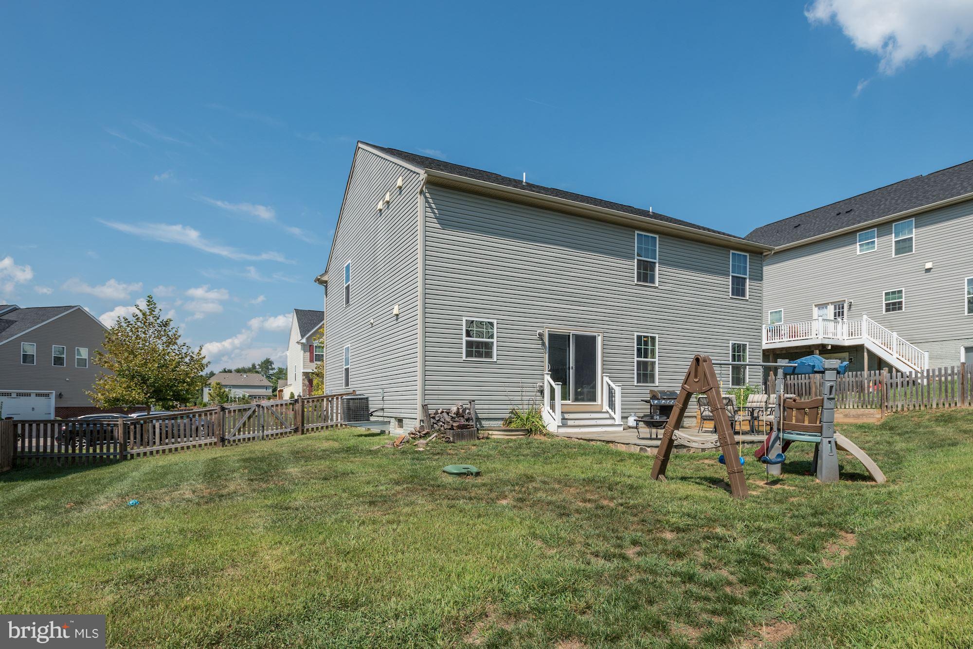 LOVETTSVILLE TOWN CENTER - Residential