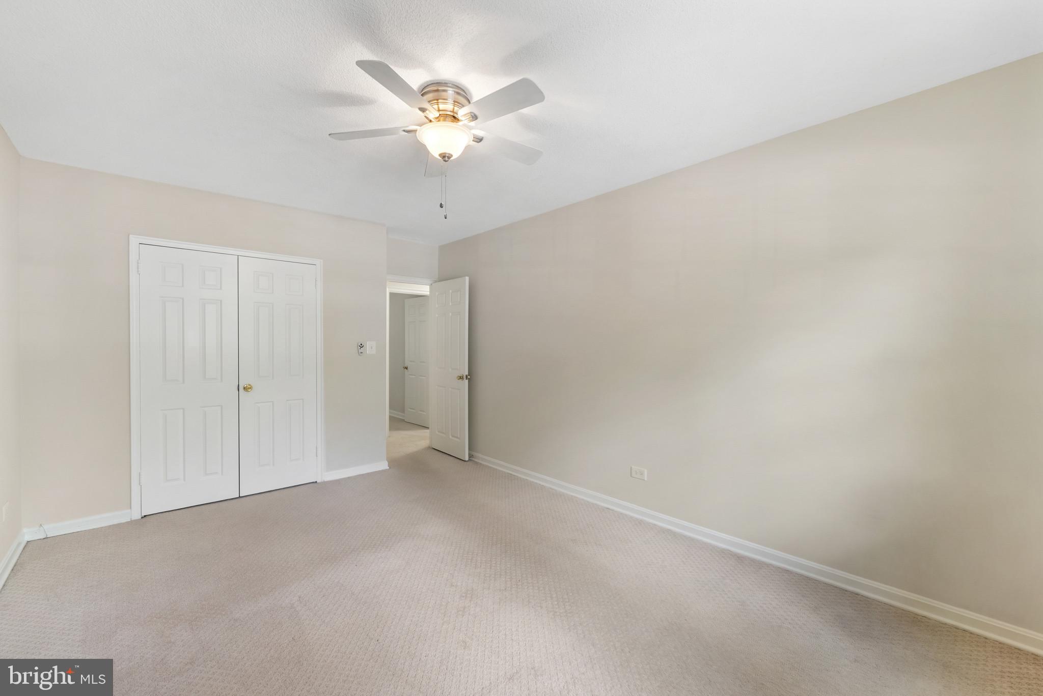 ARLINGTON OAKS - Residential Lease