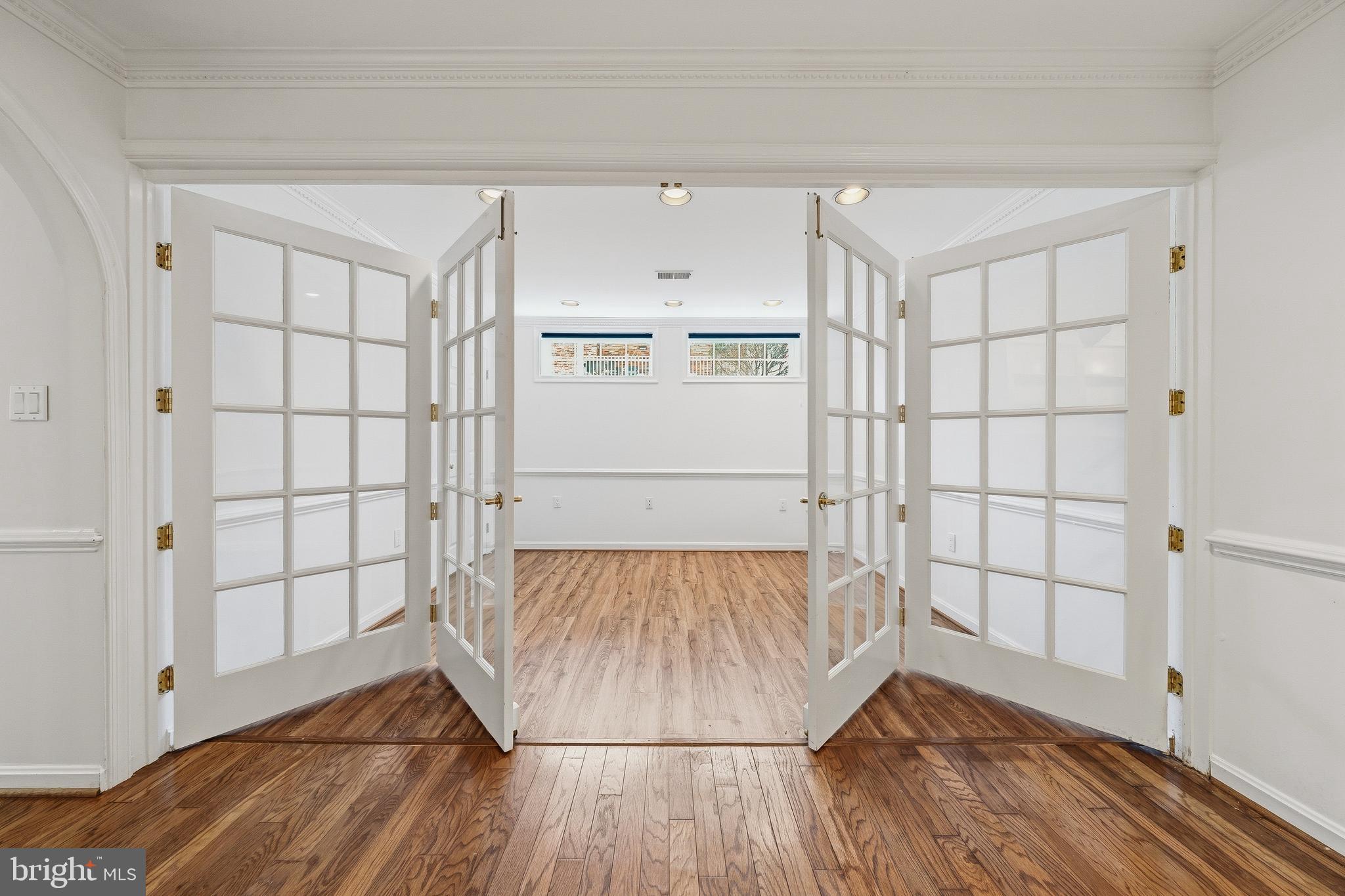 CARLIN TERRACE - Residential