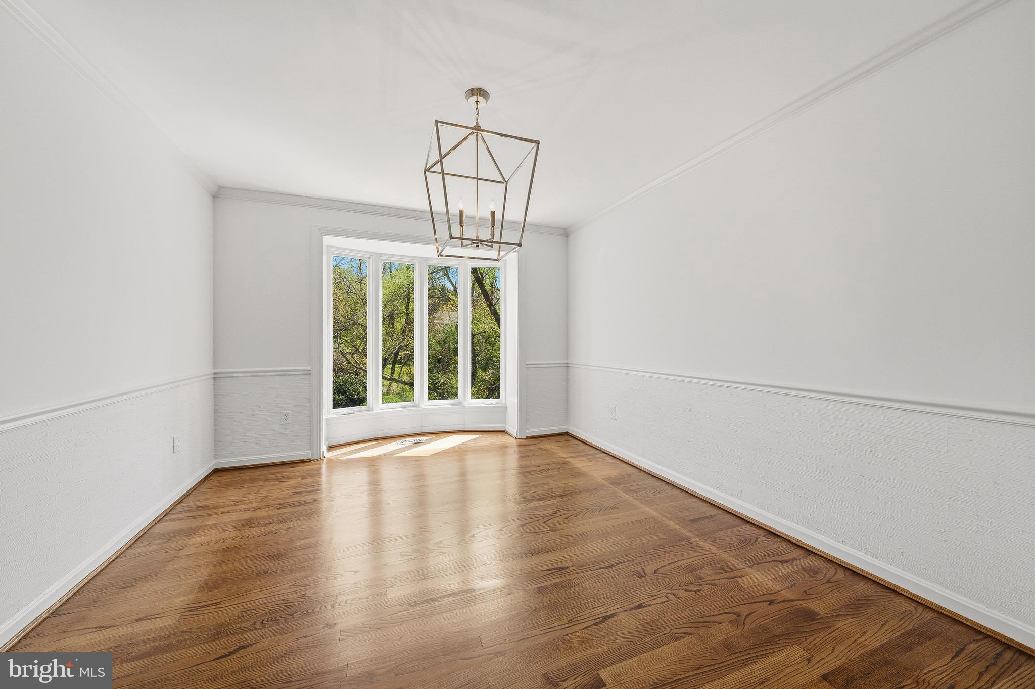 CARLIN TERRACE - Residential