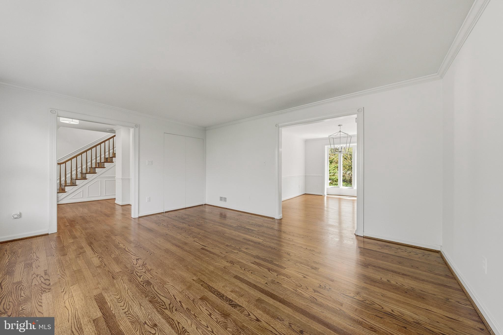 CARLIN TERRACE - Residential