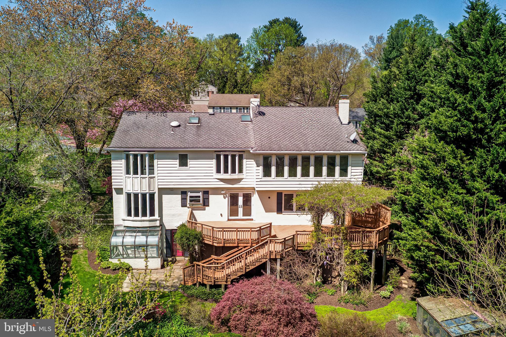 CARLIN TERRACE - Residential