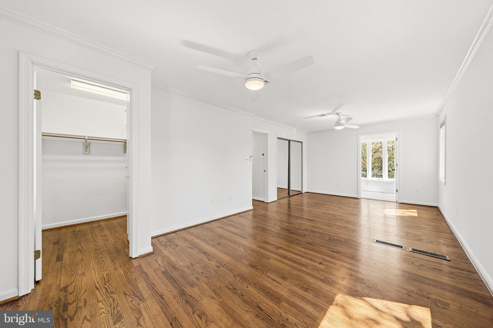 CARLIN TERRACE - Residential