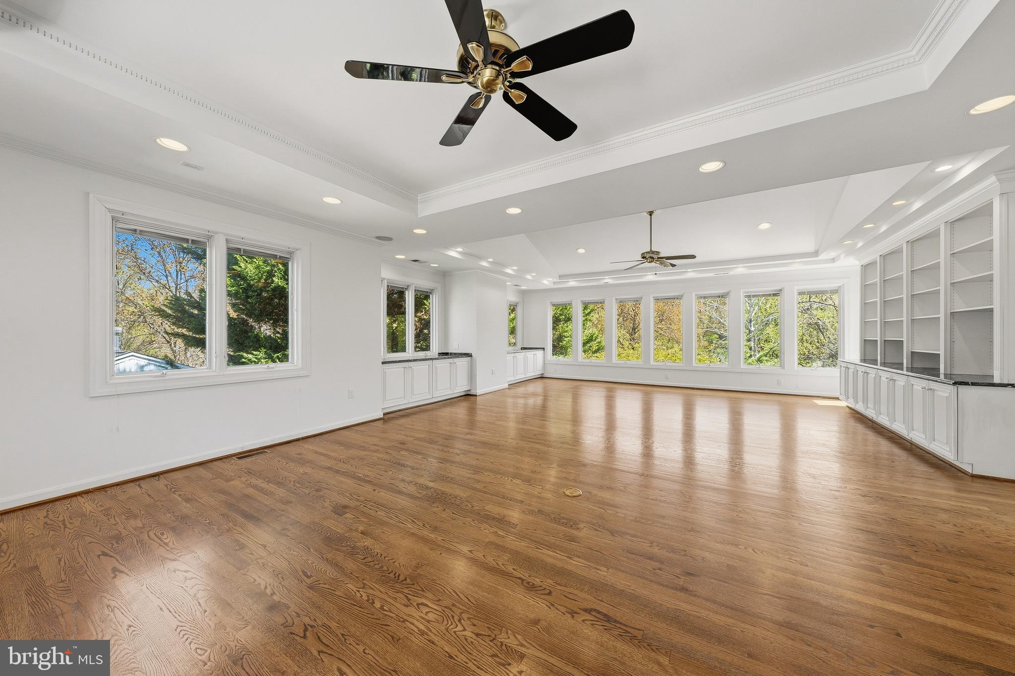 CARLIN TERRACE - Residential