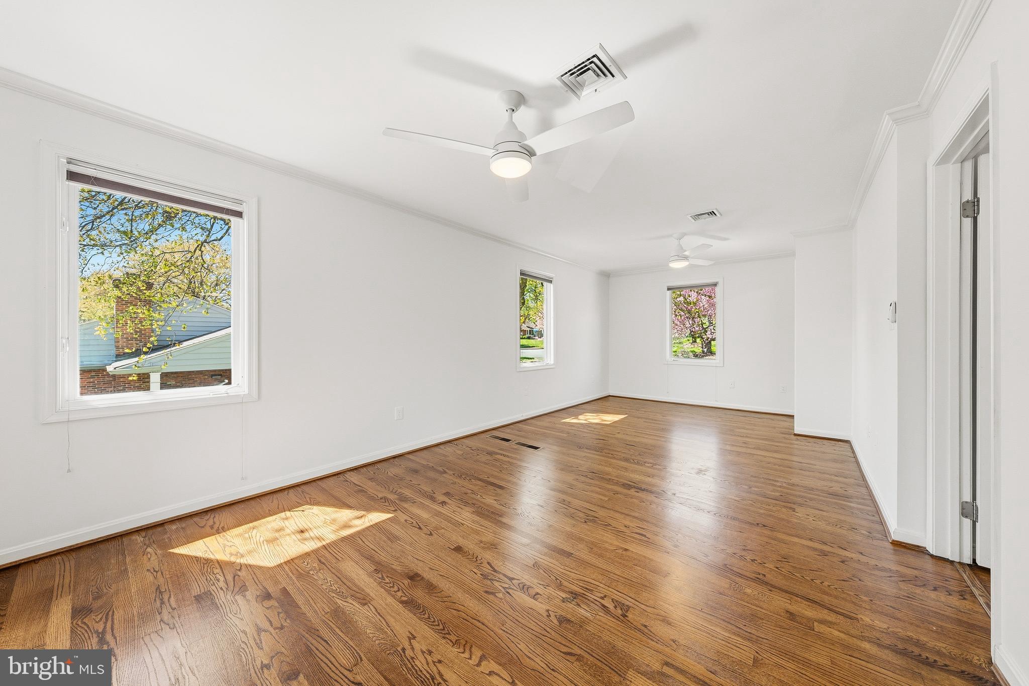 CARLIN TERRACE - Residential