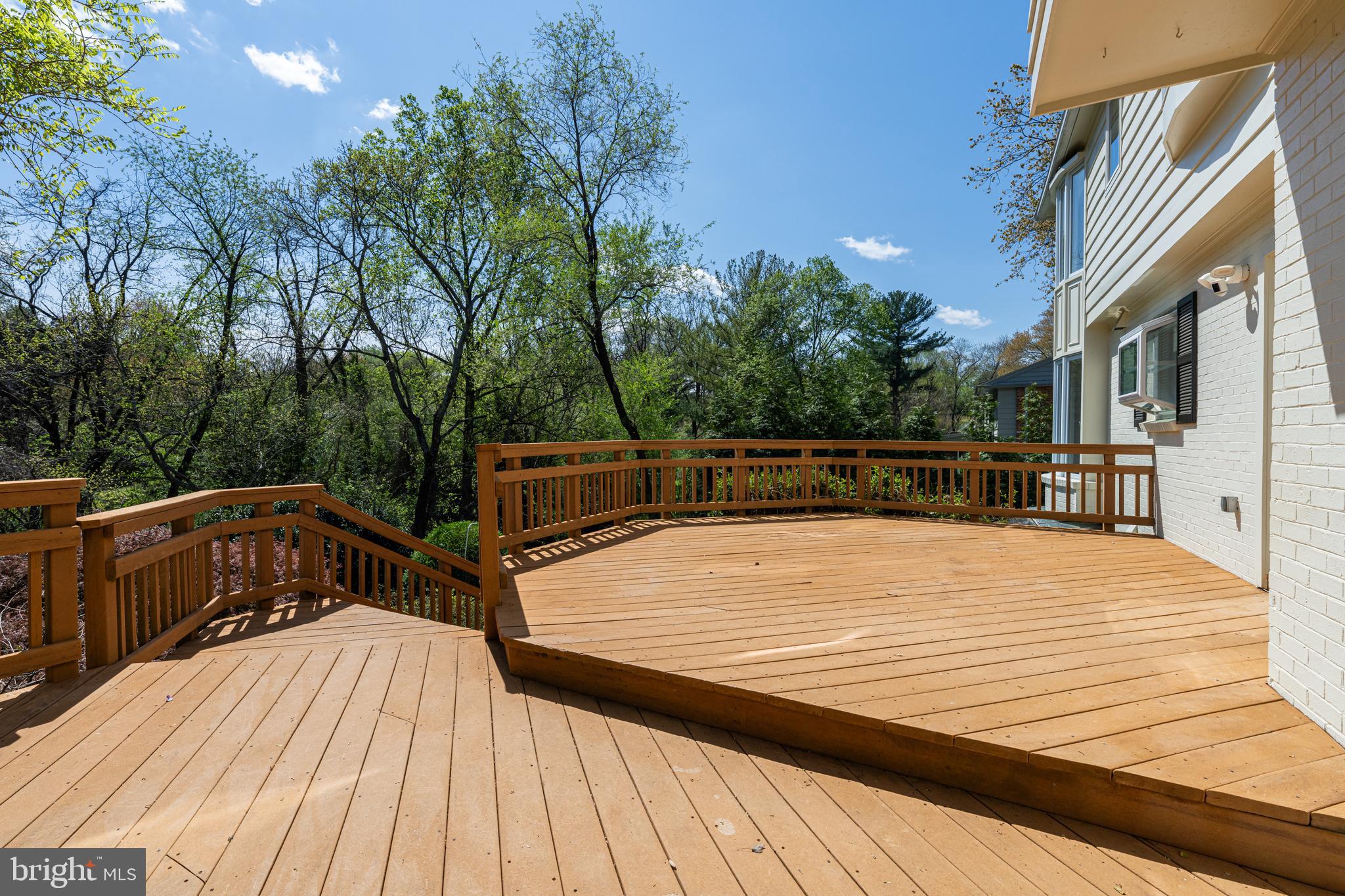 CARLIN TERRACE - Residential