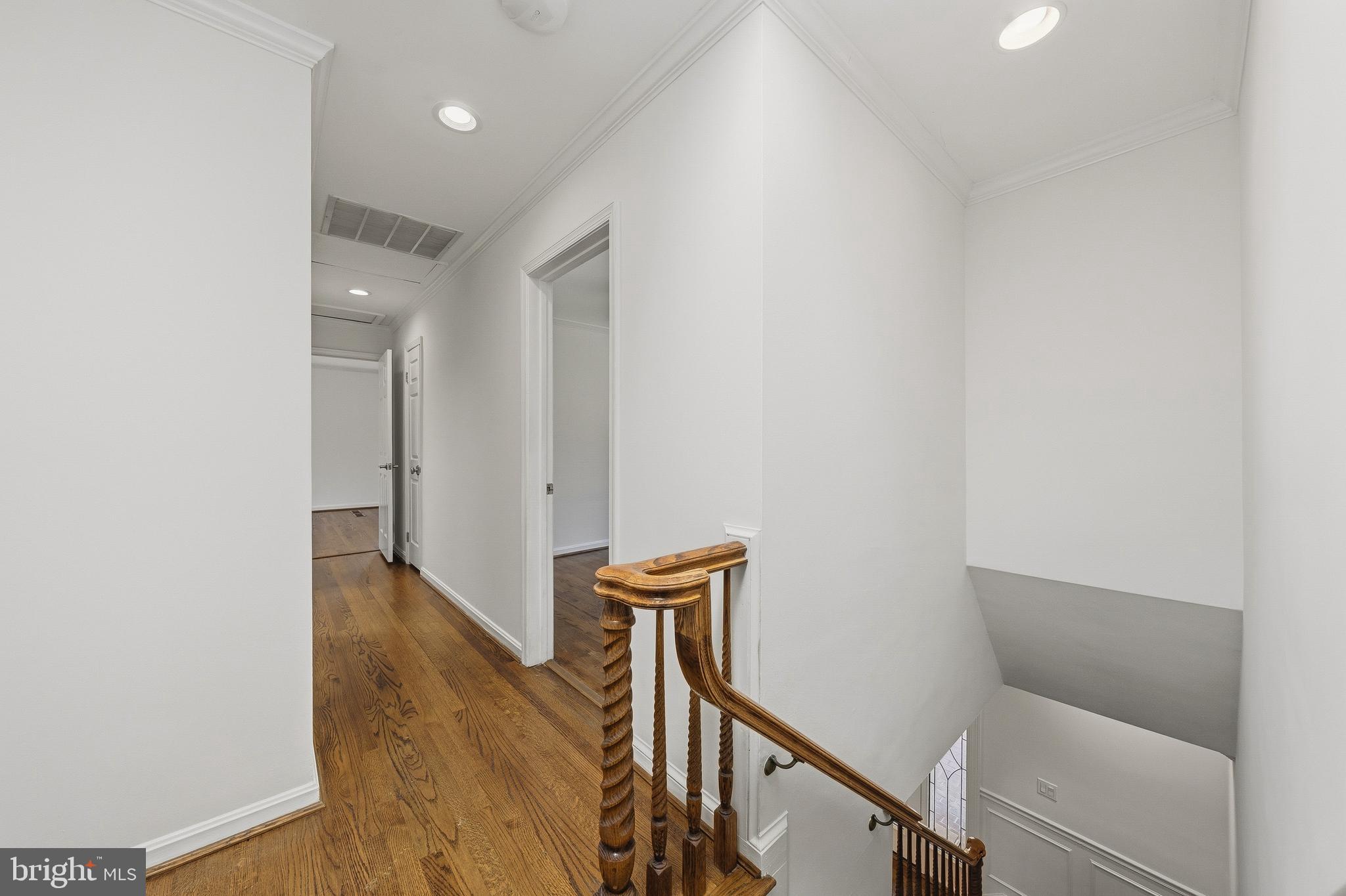 CARLIN TERRACE - Residential