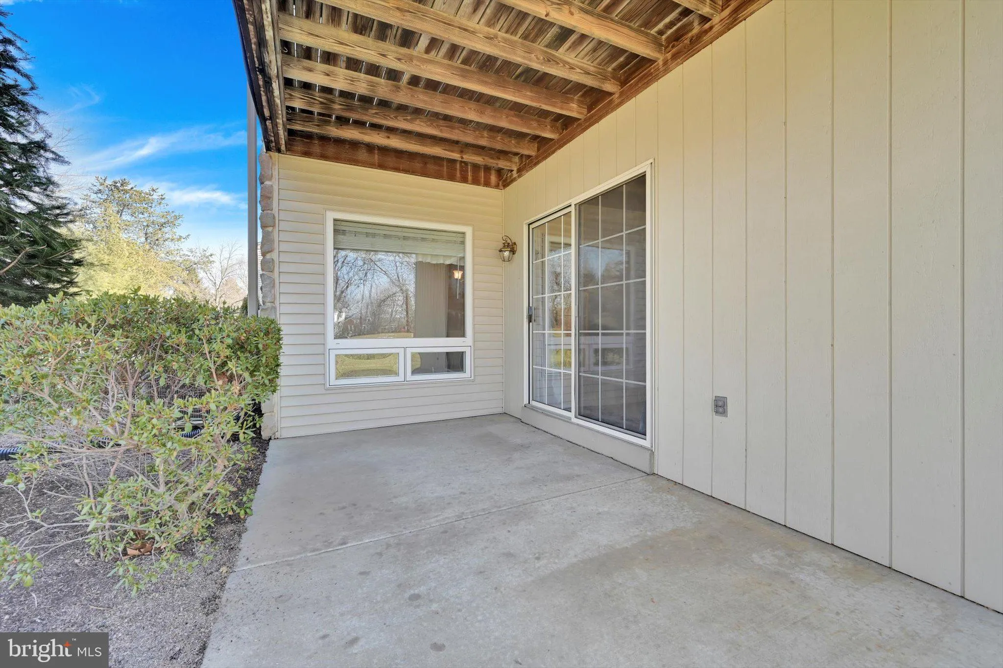 Lancaster, Pennsylvania 17601, United States, 3 Bedrooms Bedrooms, ,2 BathroomsBathrooms,Residential,Pending,76863