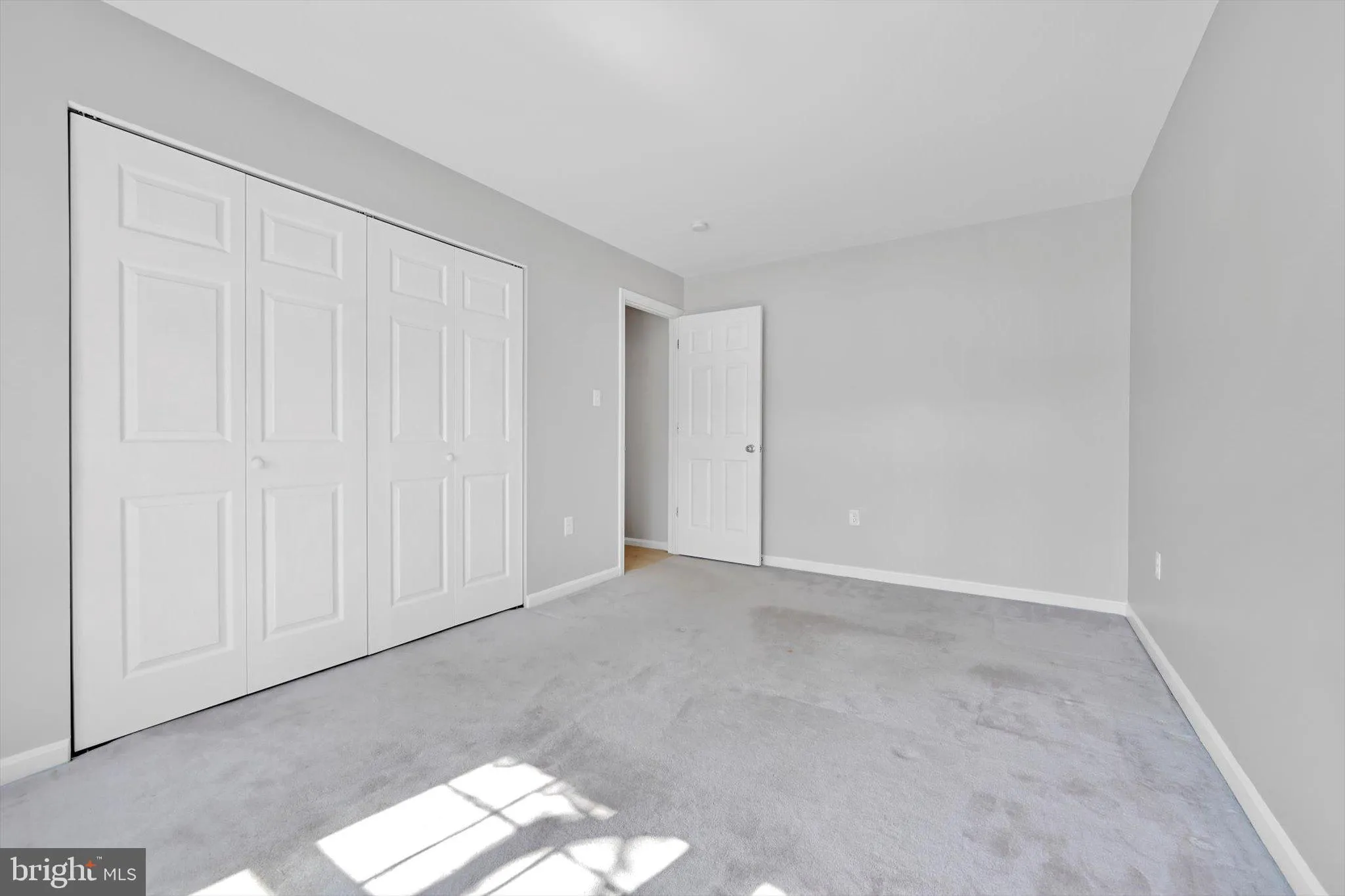 Lancaster, Pennsylvania 17601, United States, 3 Bedrooms Bedrooms, ,2 BathroomsBathrooms,Residential,Pending,76863