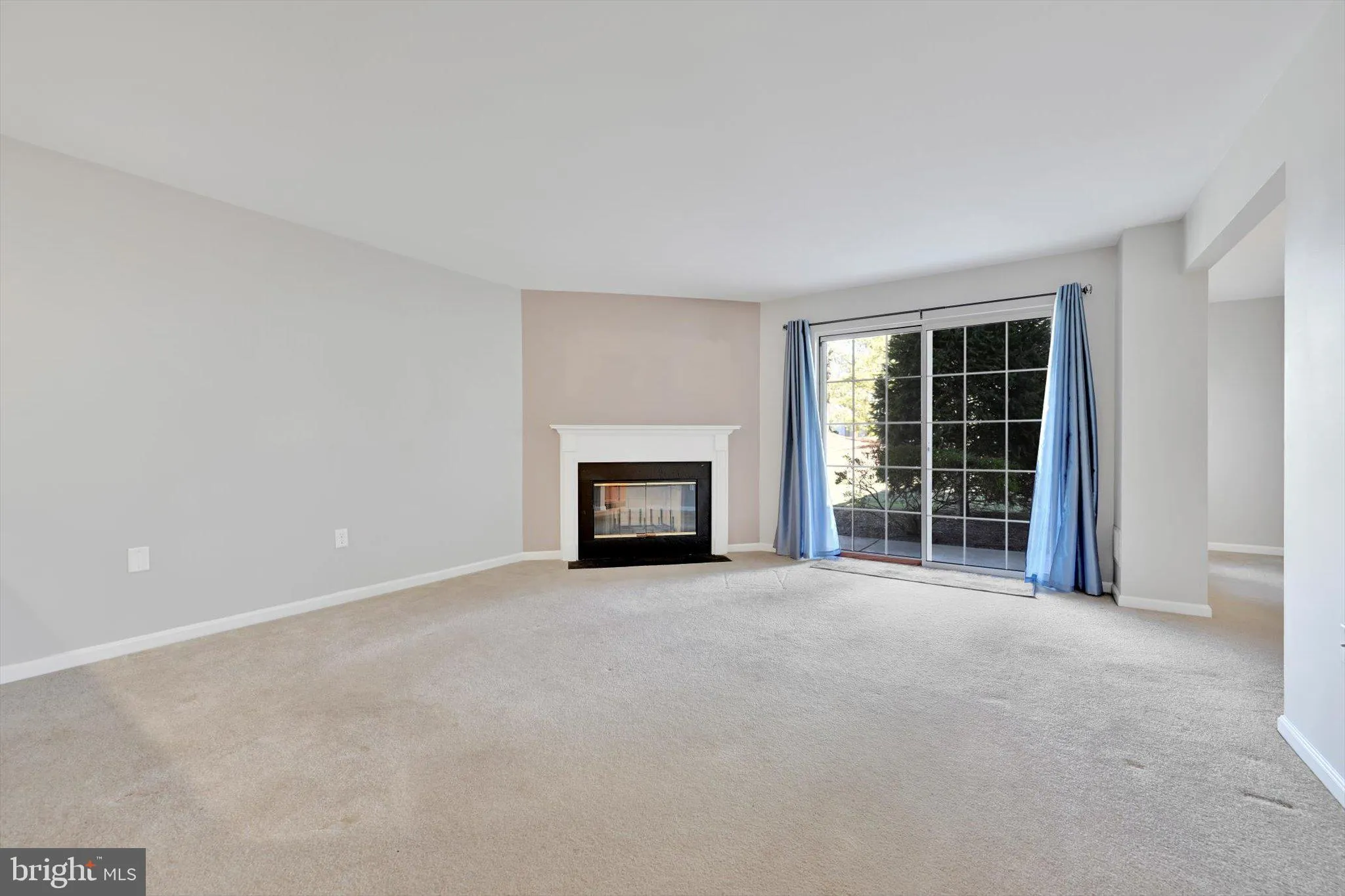 Lancaster, Pennsylvania 17601, United States, 3 Bedrooms Bedrooms, ,2 BathroomsBathrooms,Residential,Pending,76863