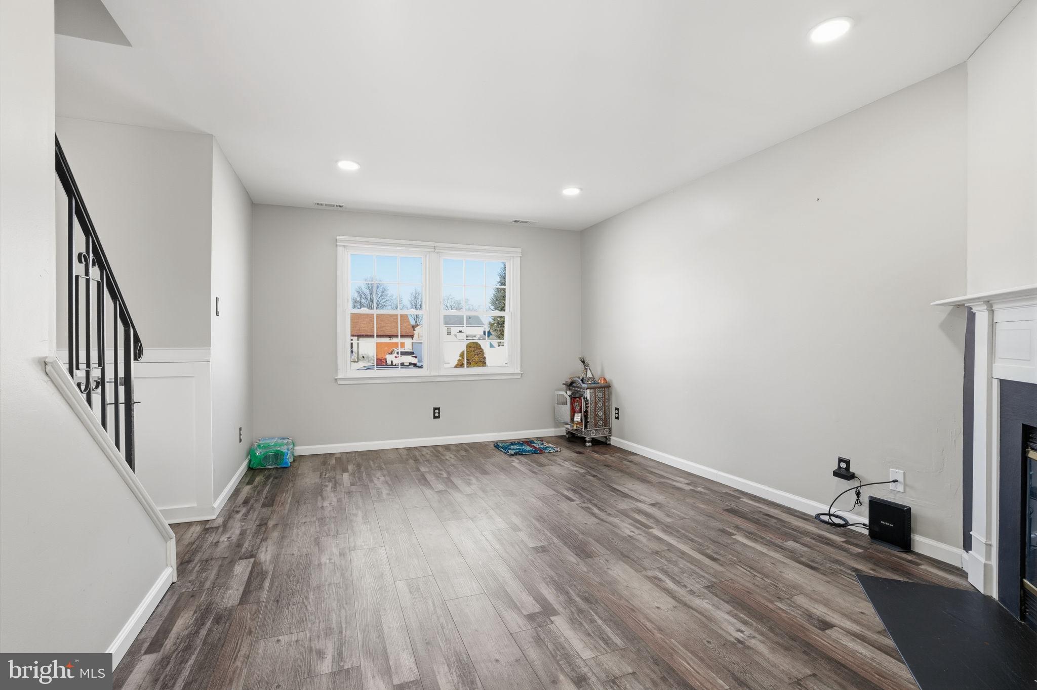 HEATHER GLEN - Residential