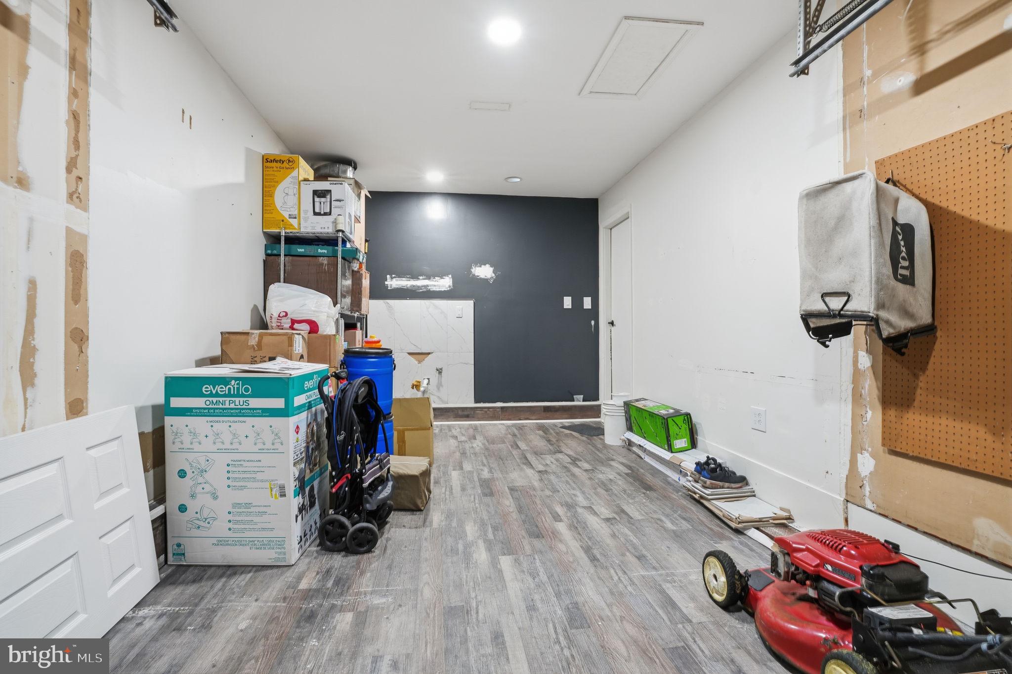 HEATHER GLEN - Residential