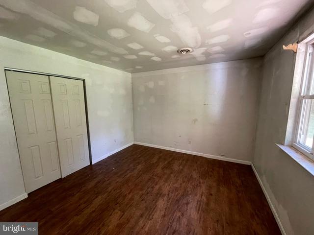30 SPRING LANE