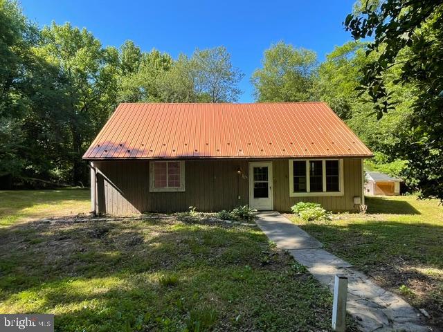 30 SPRING LANE