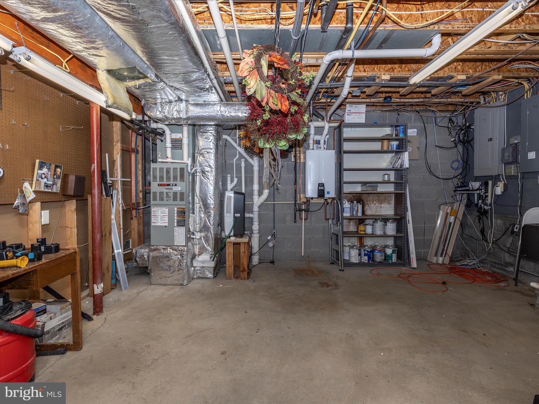 CEDAR HILLS - Residential