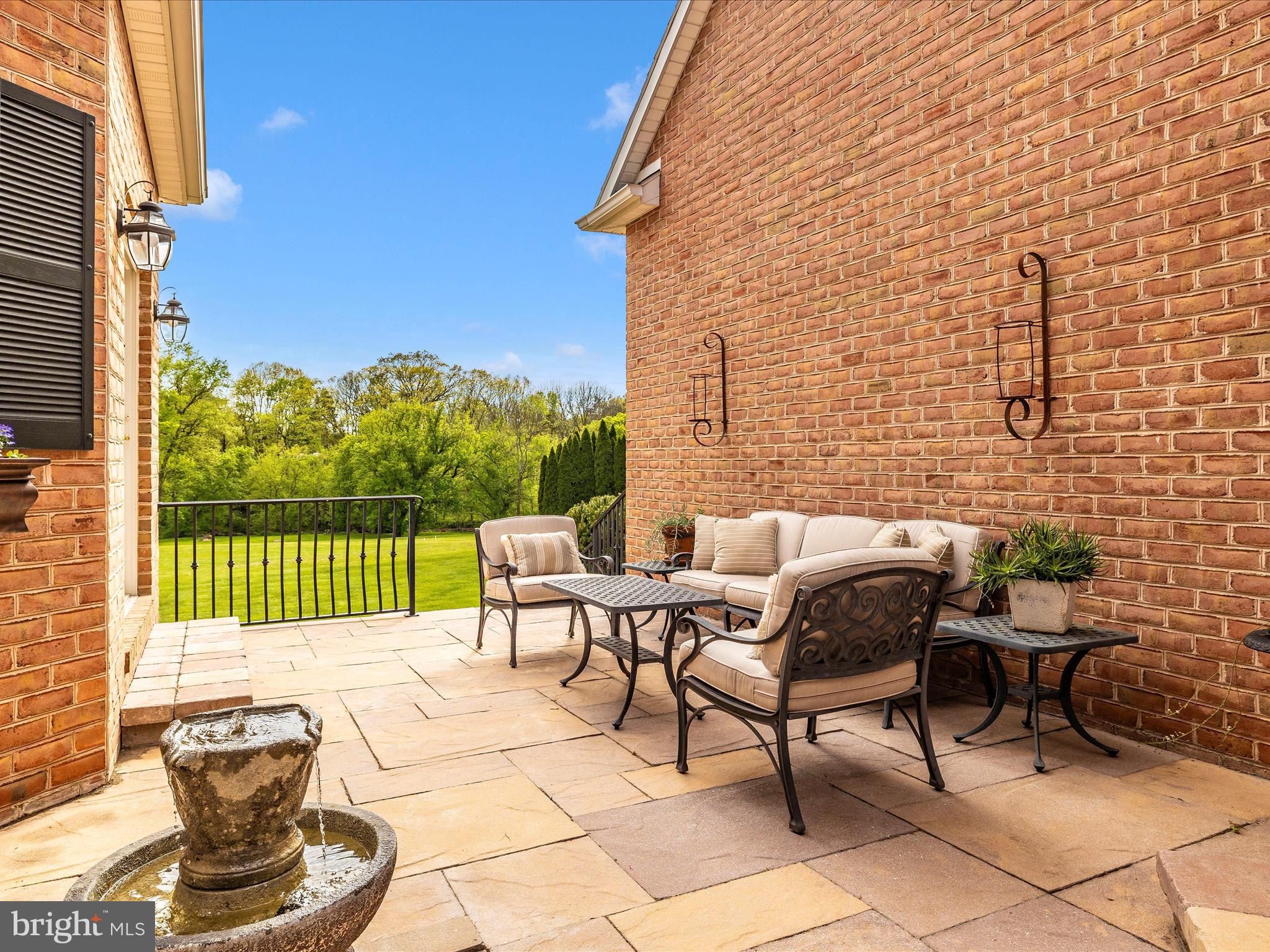 CEDAR HILLS - Residential