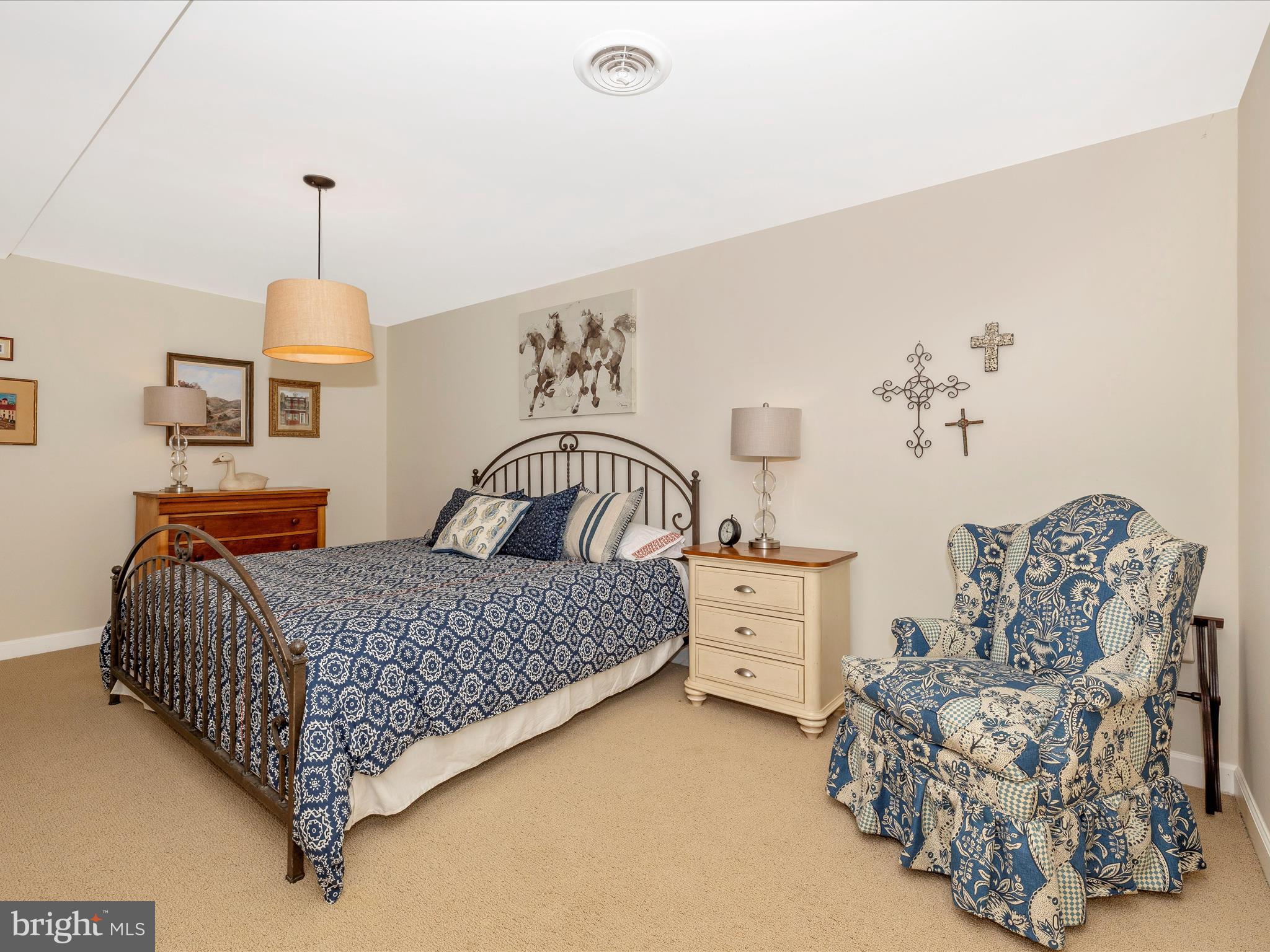 CEDAR HILLS - Residential