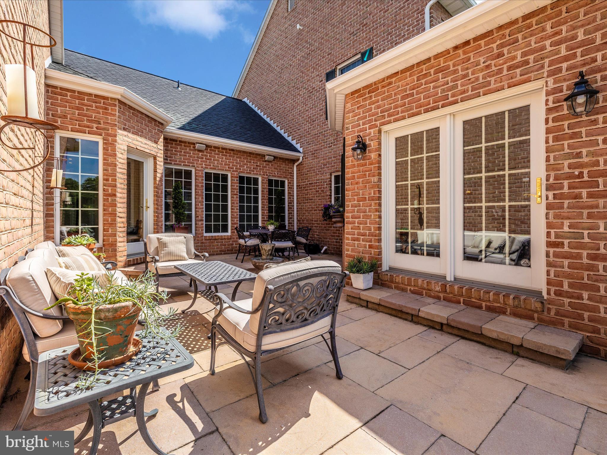 CEDAR HILLS - Residential