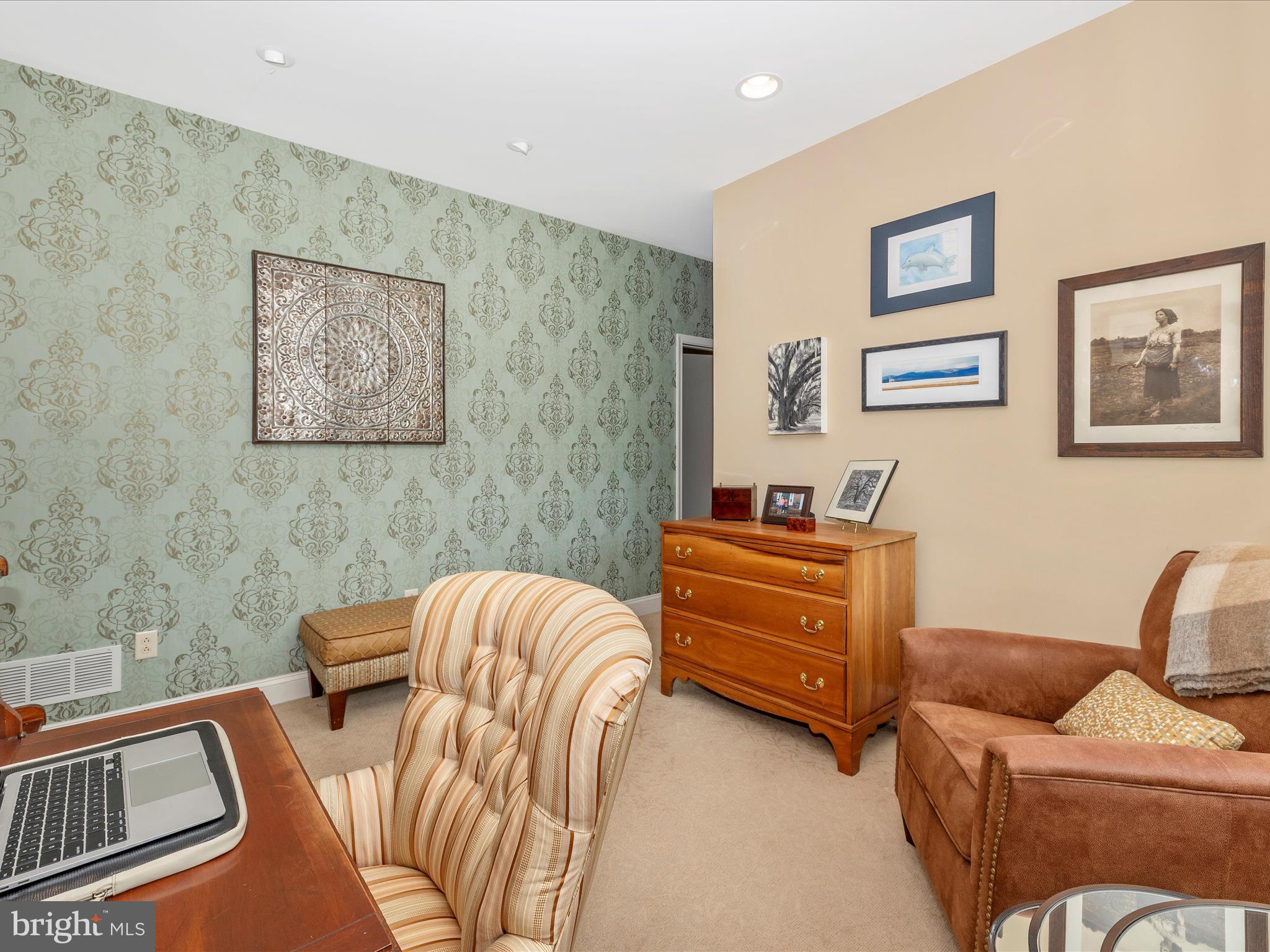 CEDAR HILLS - Residential