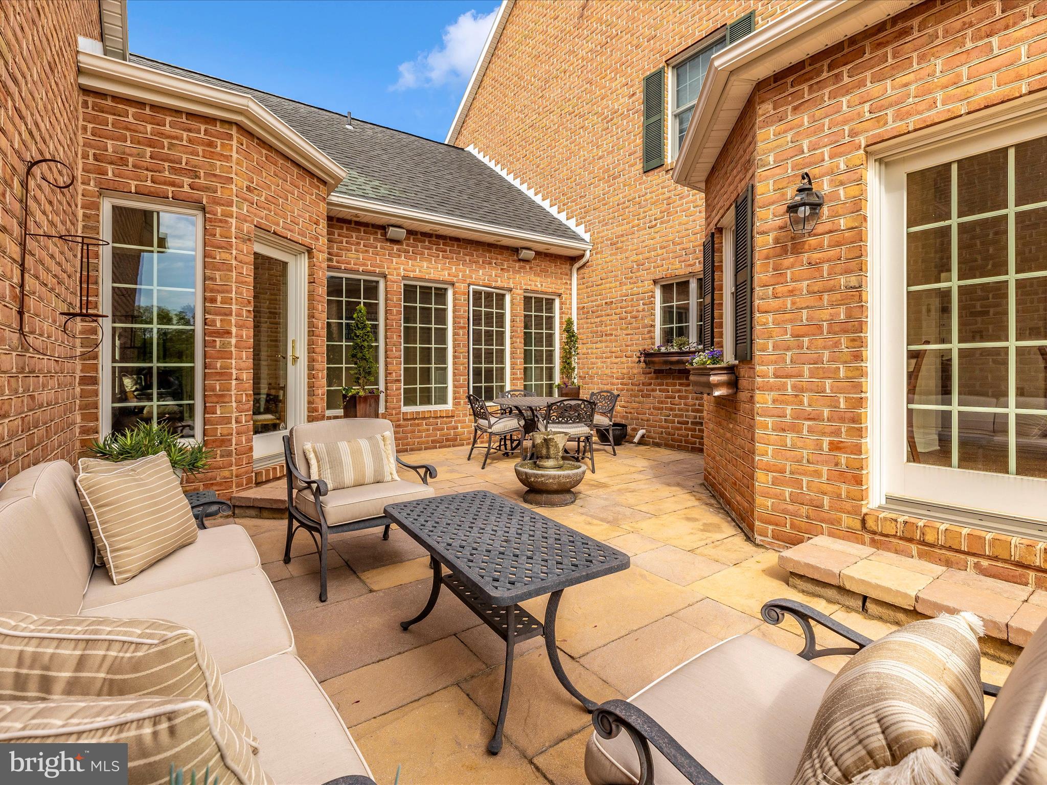 CEDAR HILLS - Residential