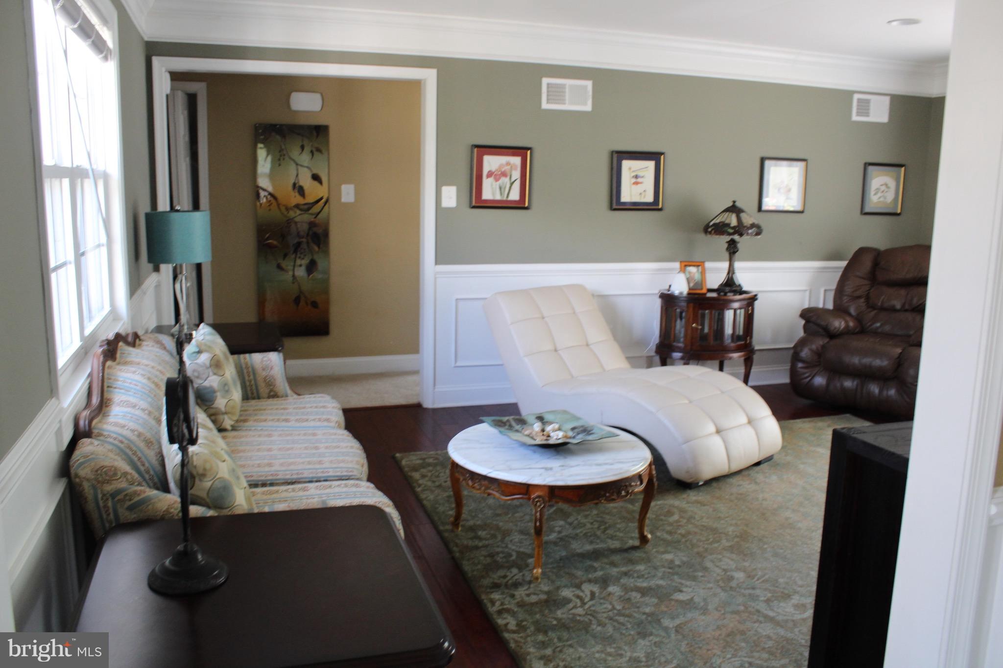 COUNTRY CLUB SOUTH - Residential