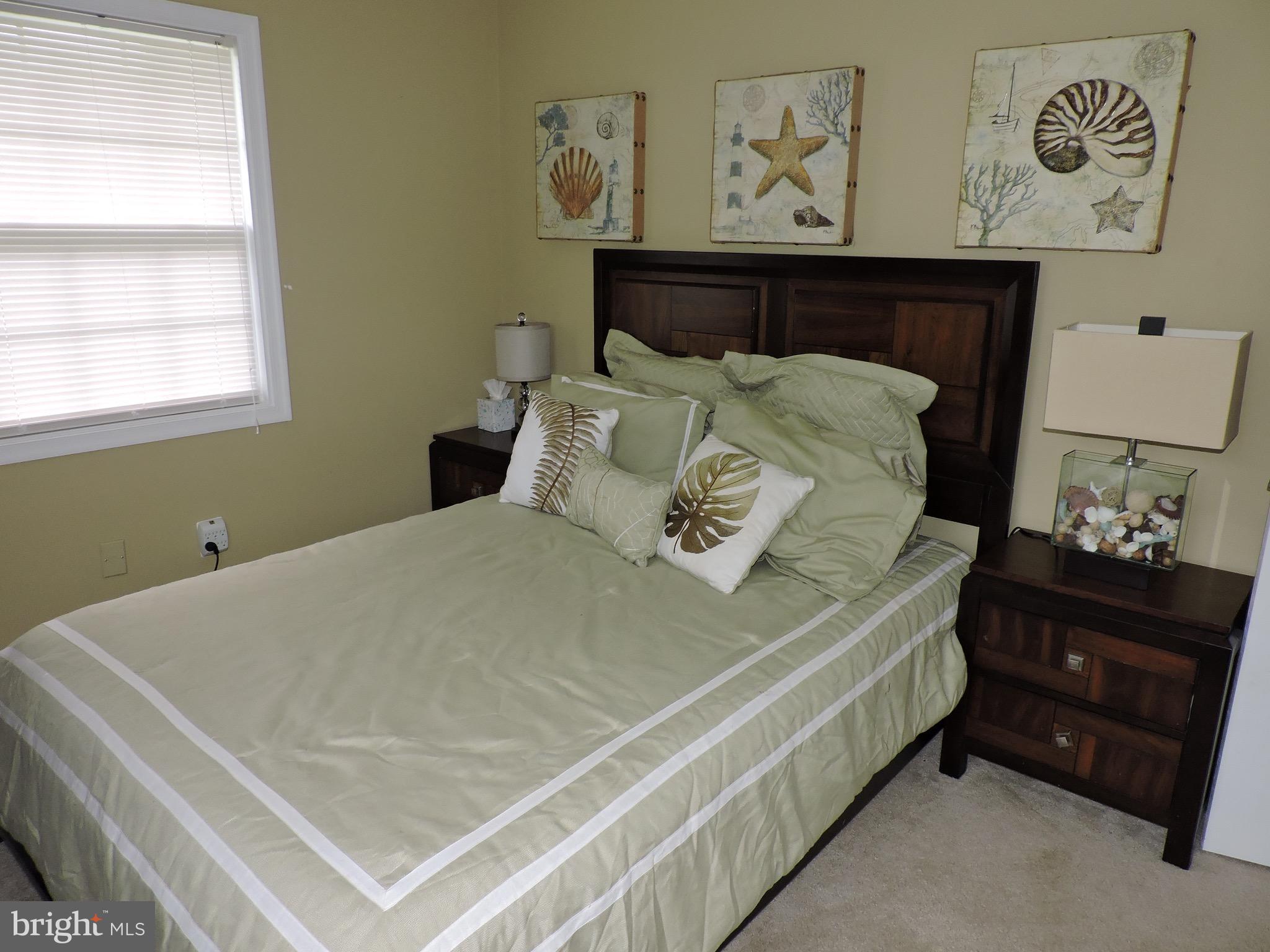 COUNTRY CLUB SOUTH - Residential