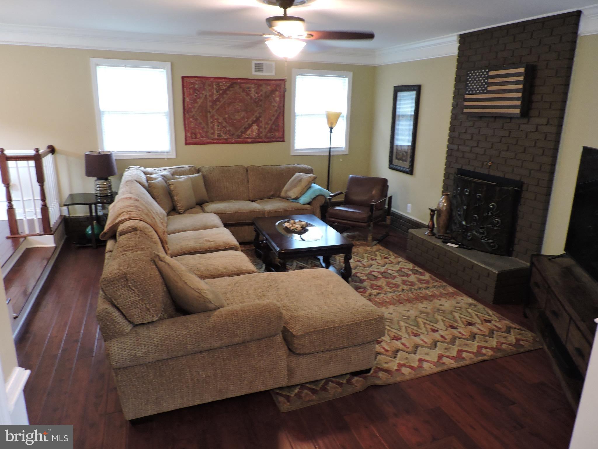 COUNTRY CLUB SOUTH - Residential