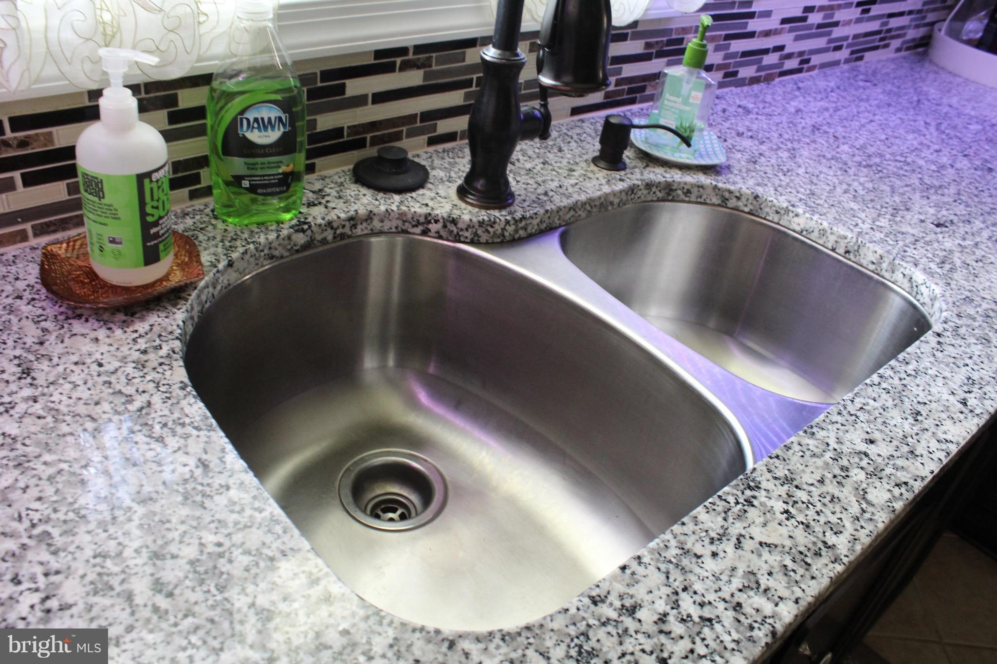 COUNTRY CLUB SOUTH - Residential