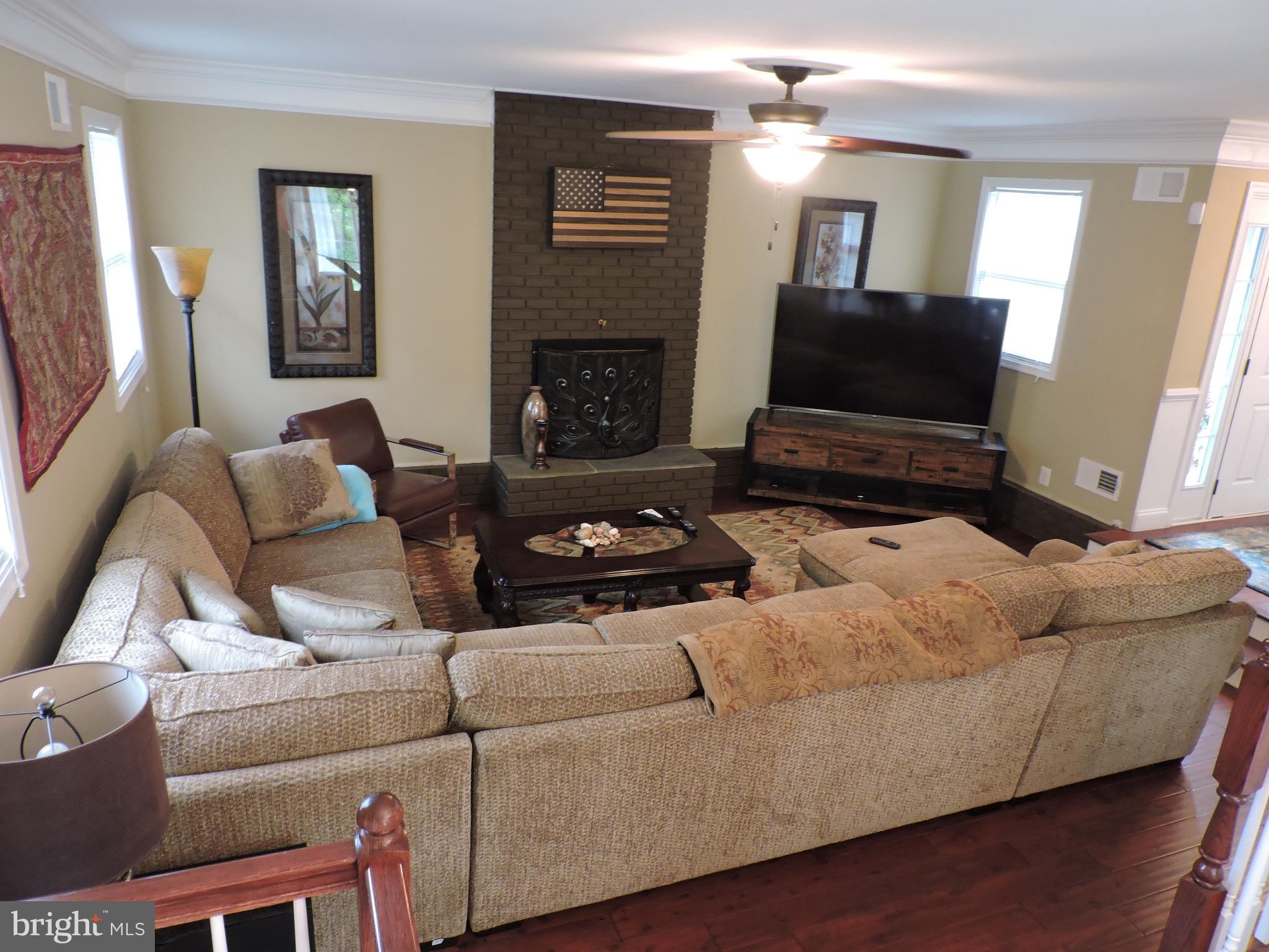 COUNTRY CLUB SOUTH - Residential