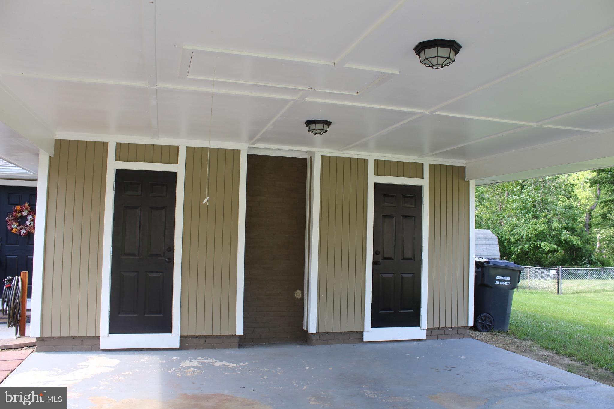 COUNTRY CLUB SOUTH - Residential