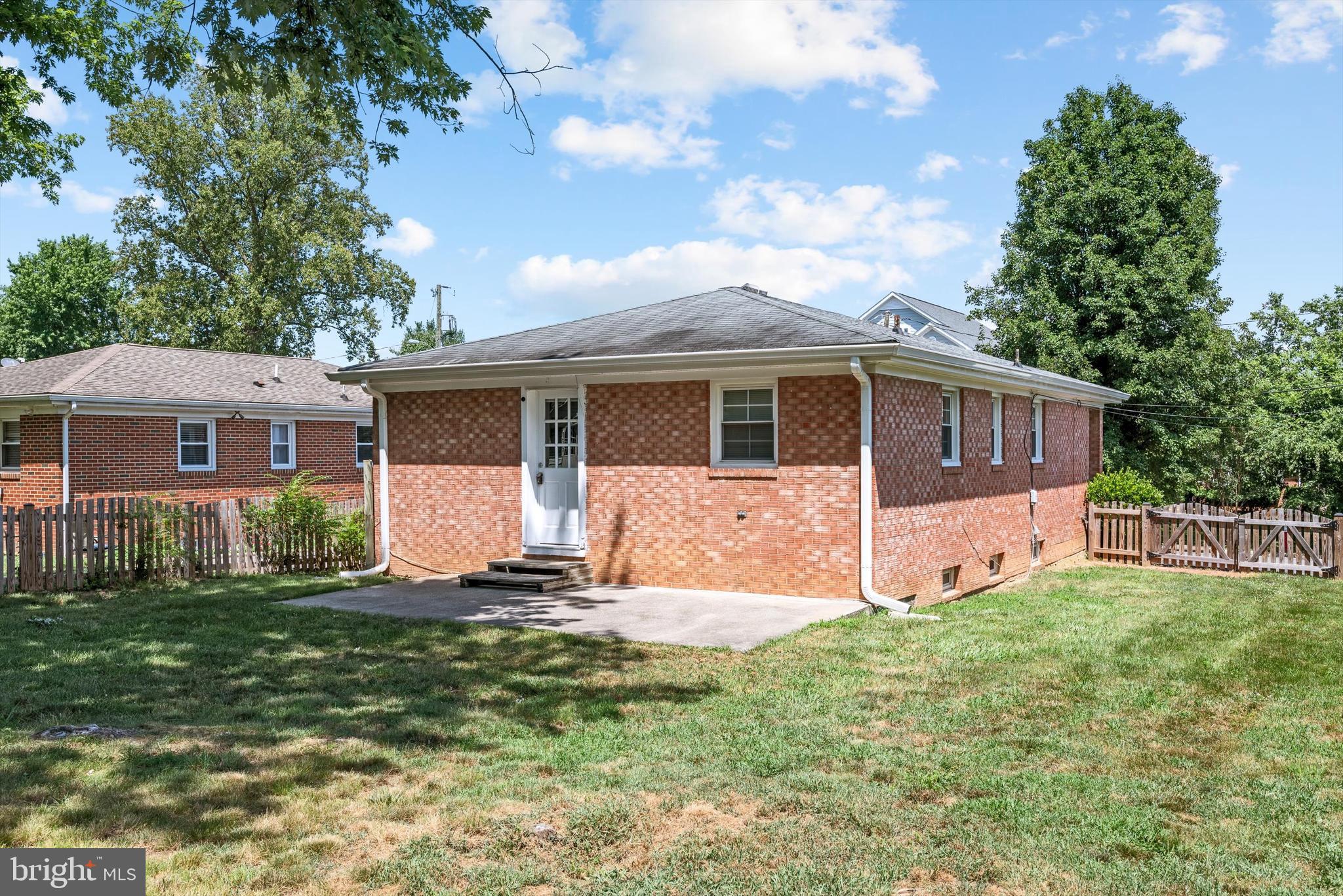 LOWENBACH - Residential