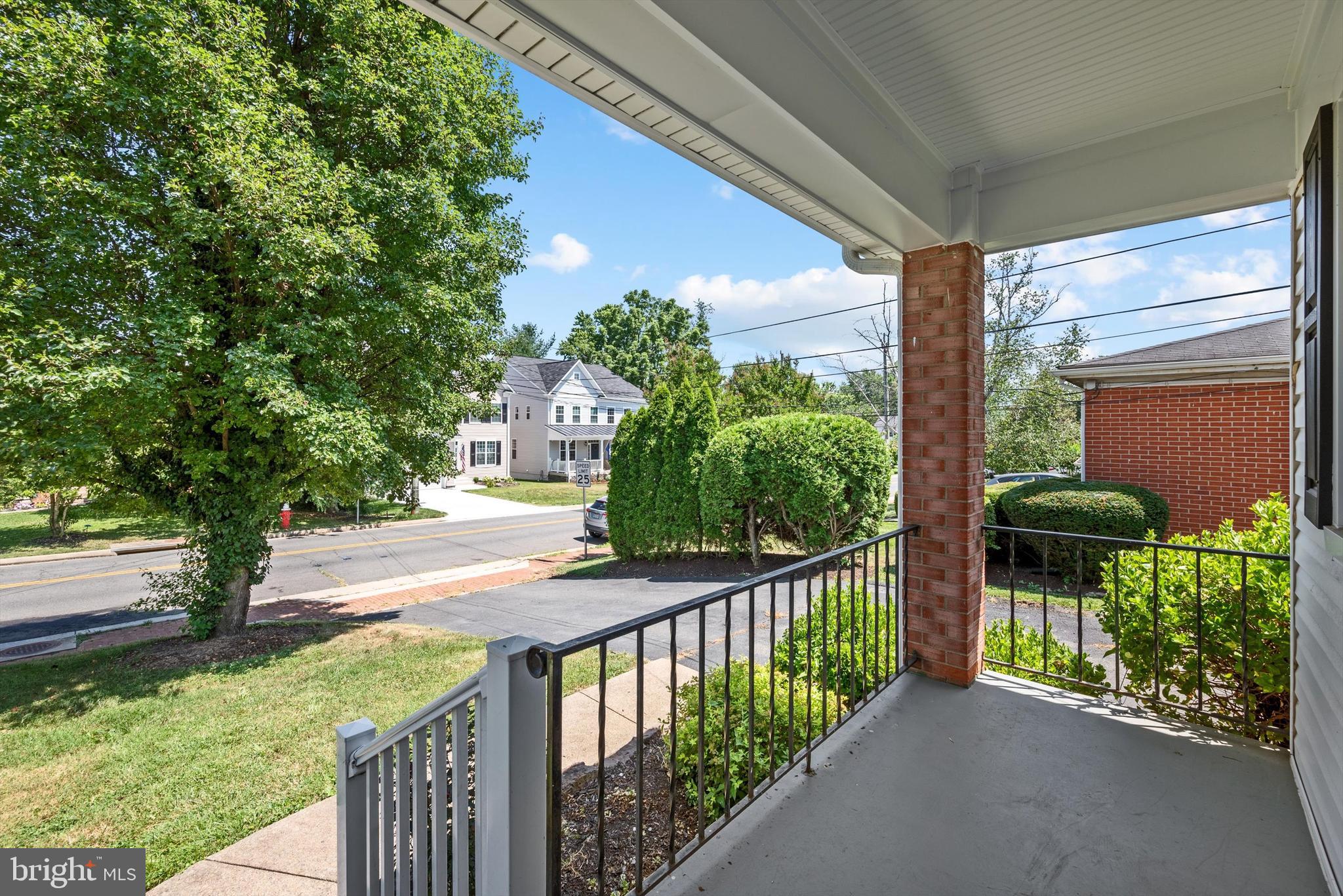 LOWENBACH - Residential