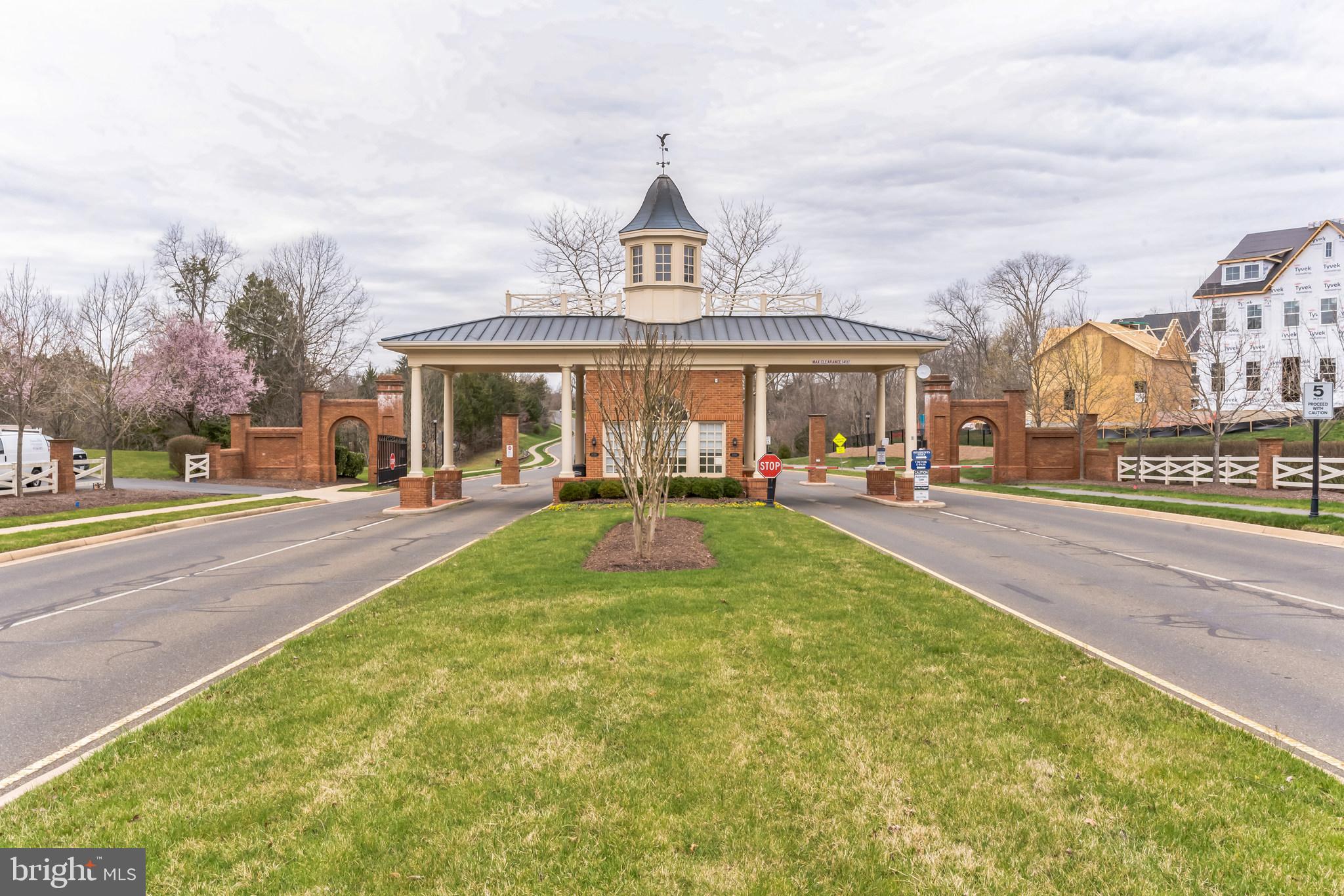 DOMINION VALLEY COUNTRY CLUB - Residential