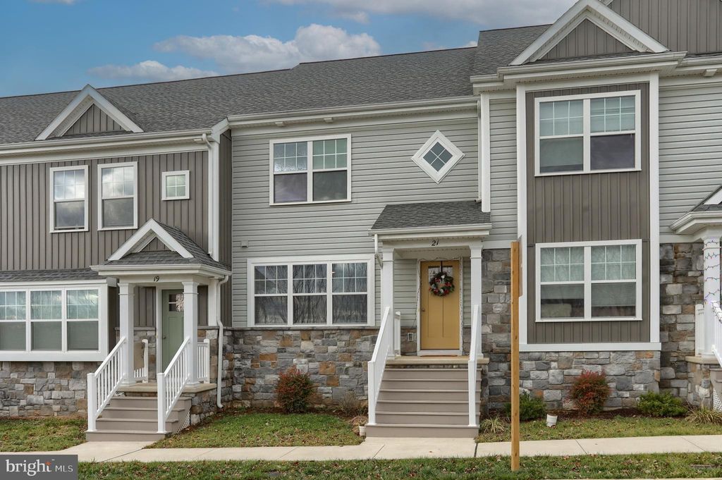 Photo of 21 Coastal Avenue, Ephrata, PA 17522 (MLS # PALA2044900)