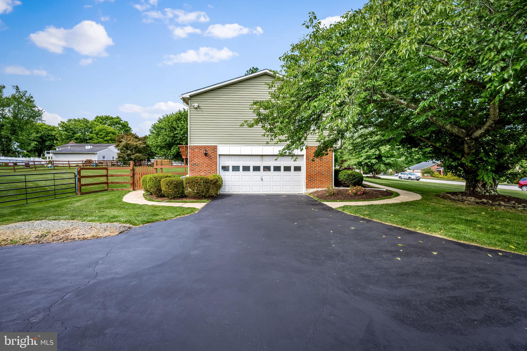 1305 TERRY WAY