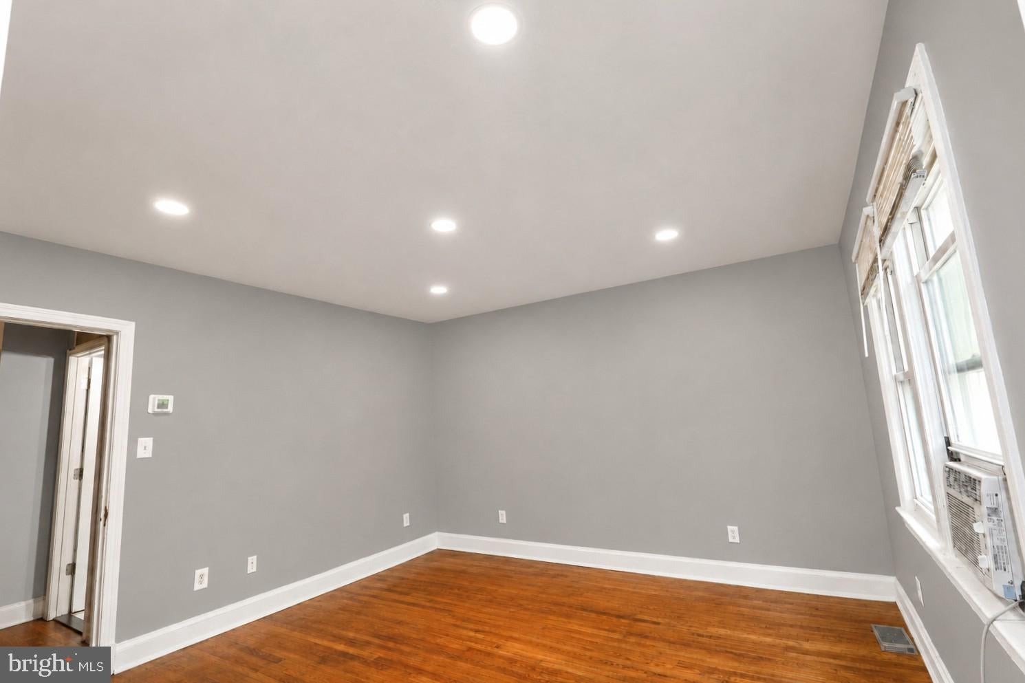 1329 ORREN NE 2