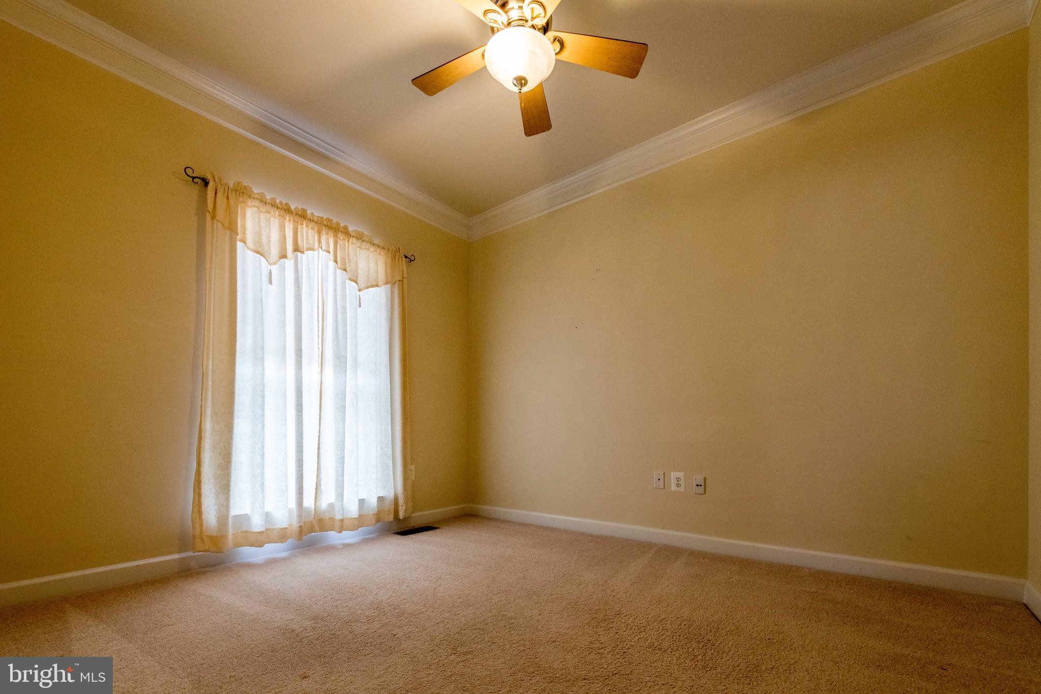 GARRISON WOODS - Residential Lease