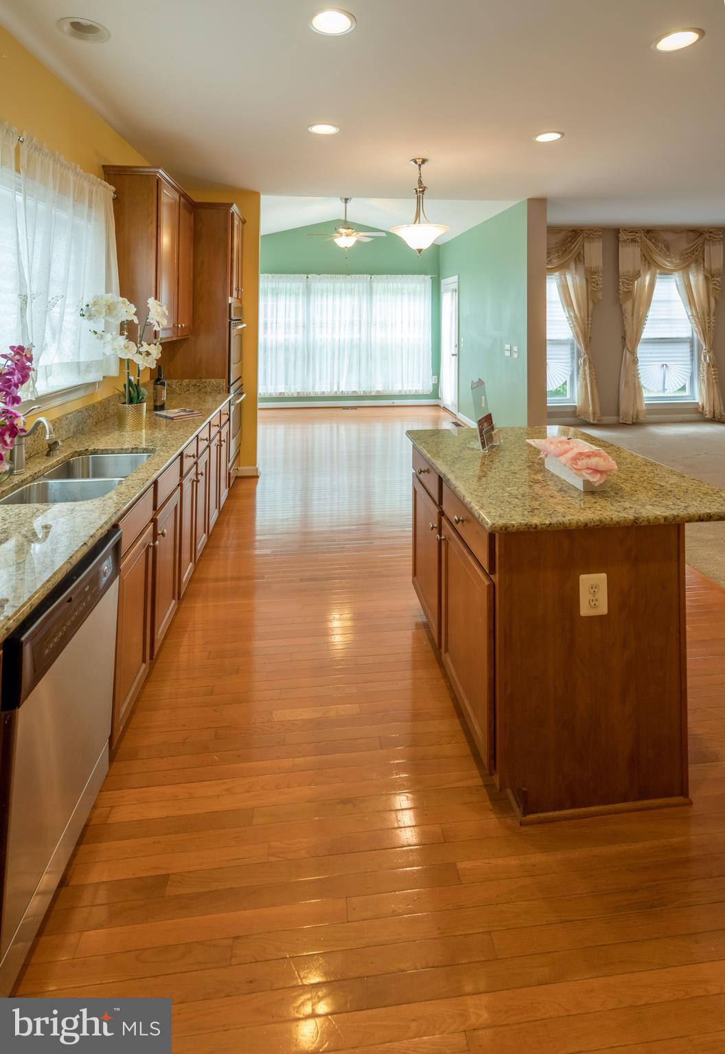 GARRISON WOODS - Residential Lease