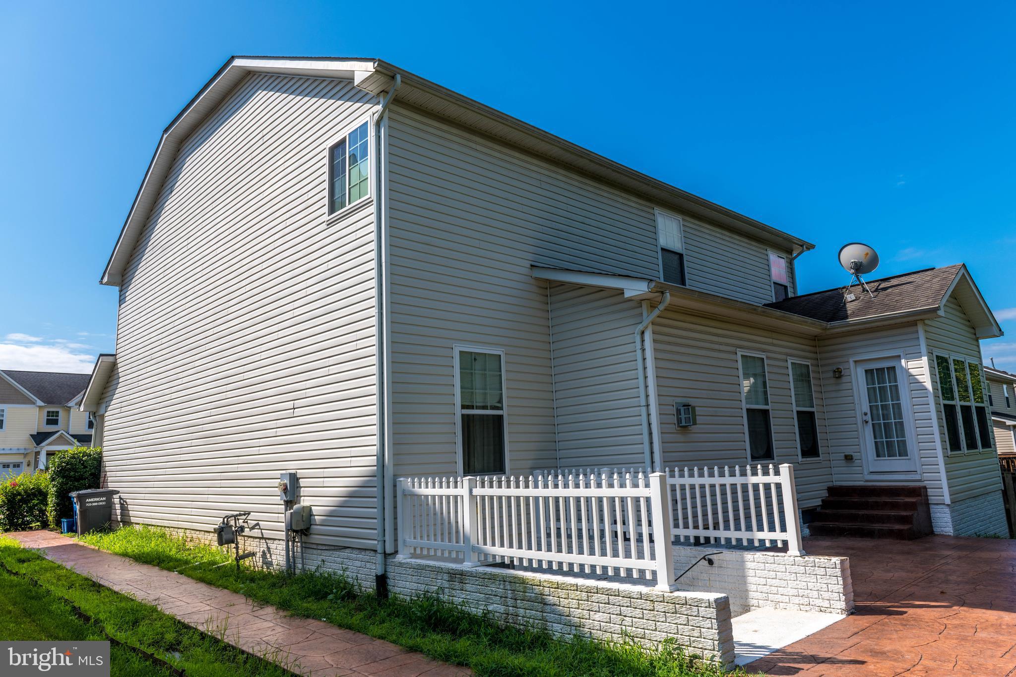 GARRISON WOODS - Residential Lease