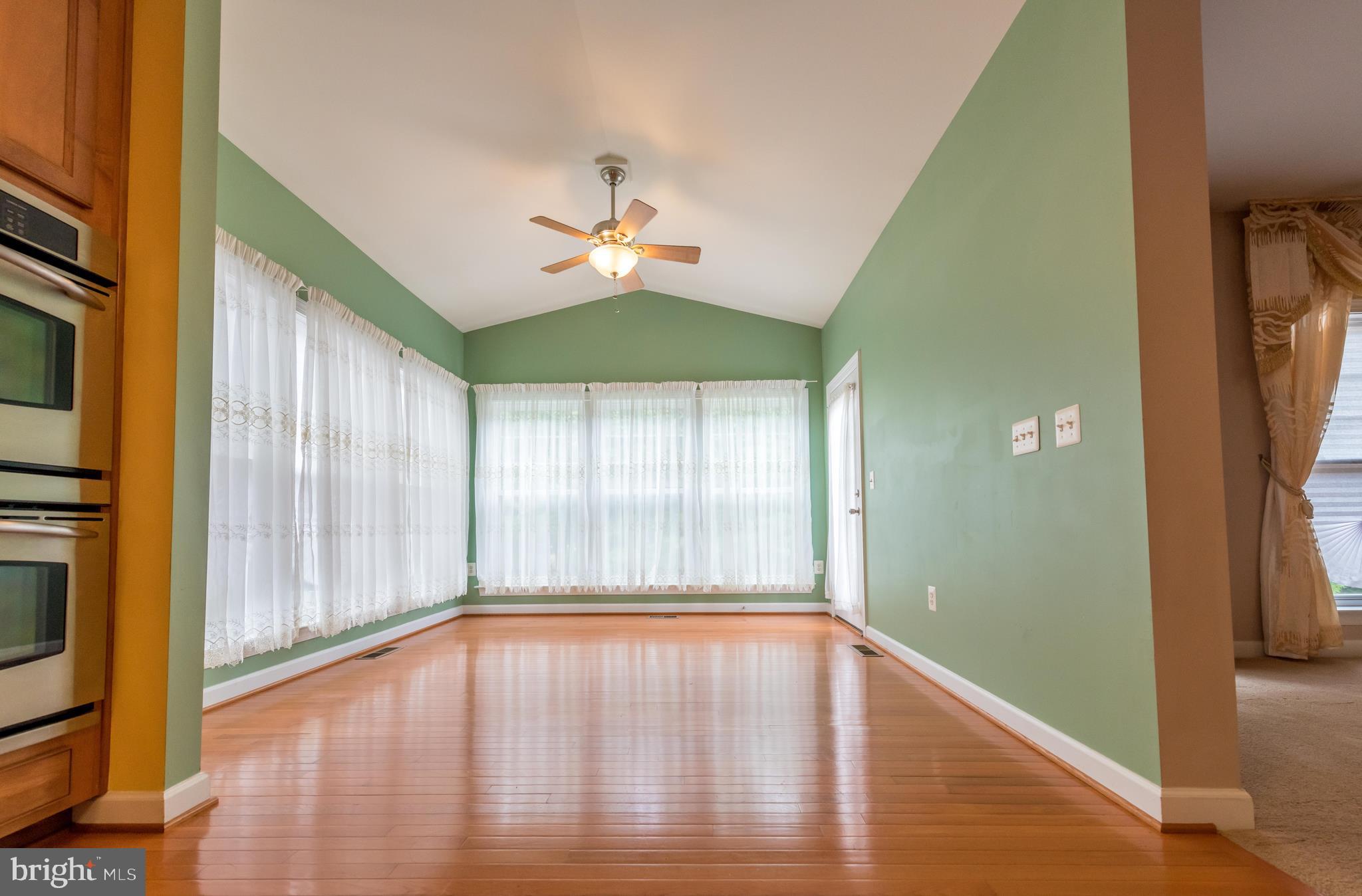 GARRISON WOODS - Residential Lease