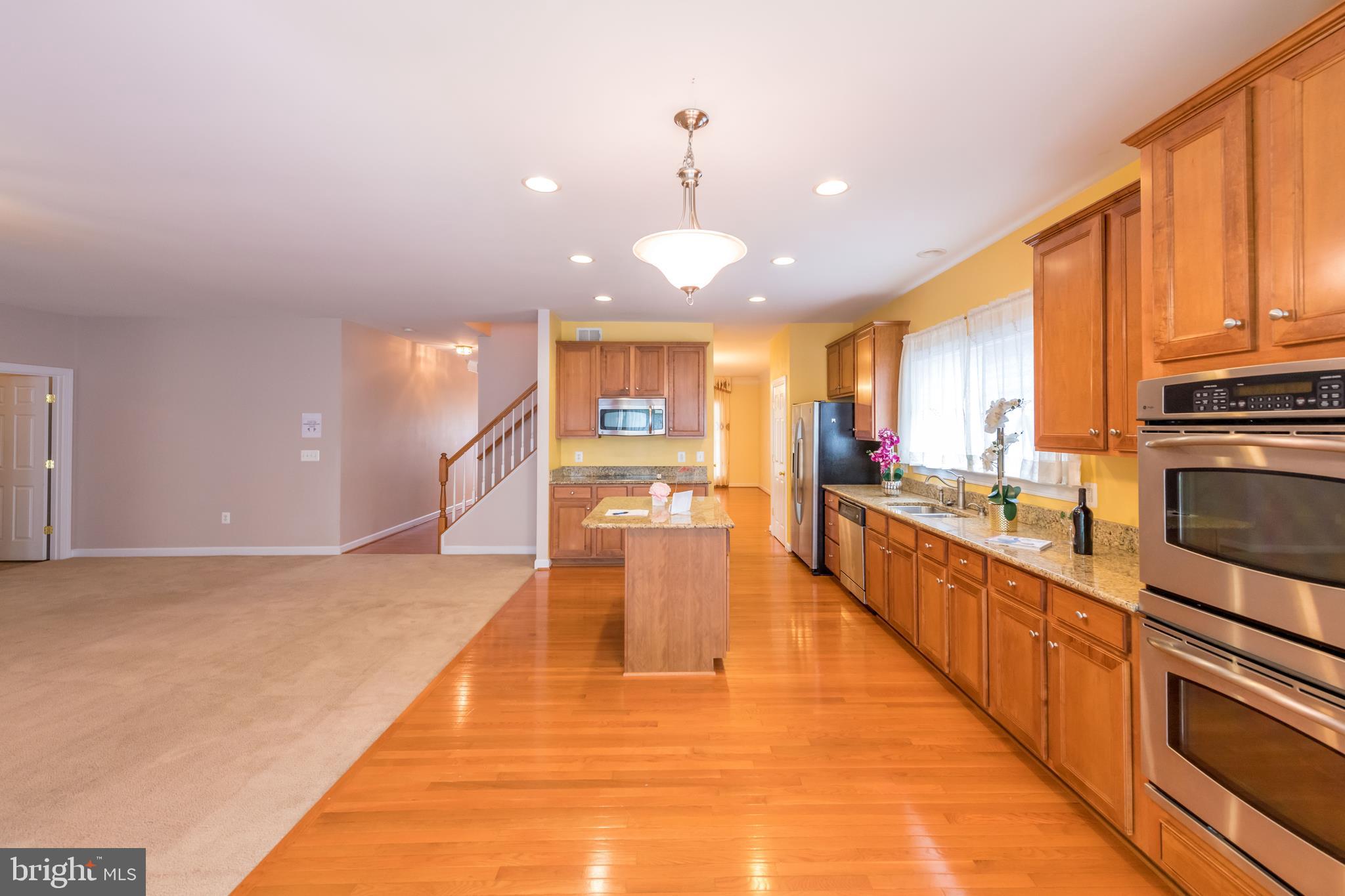 GARRISON WOODS - Residential Lease